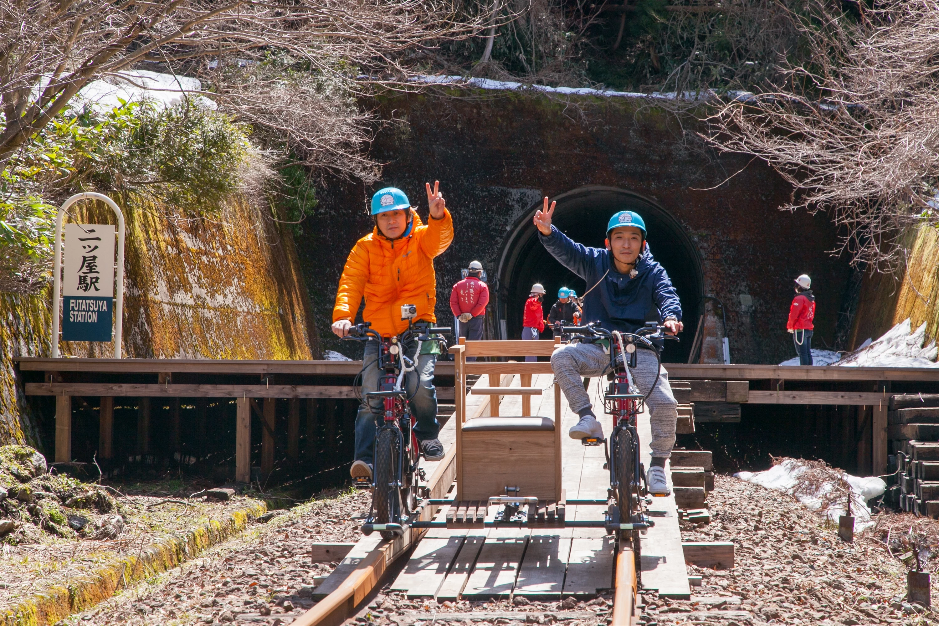 折り返し地点の「二ツ屋駅」