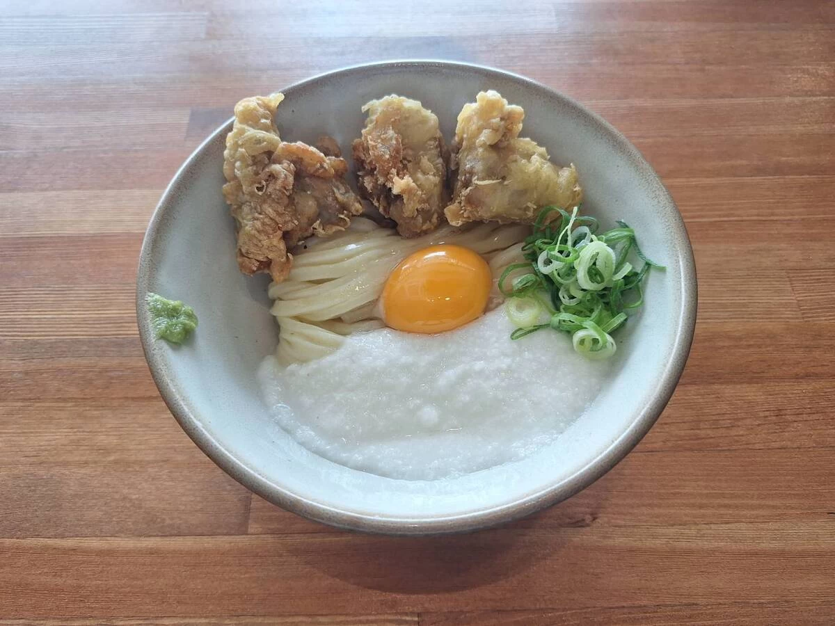 とり天月見山しょうゆうどん