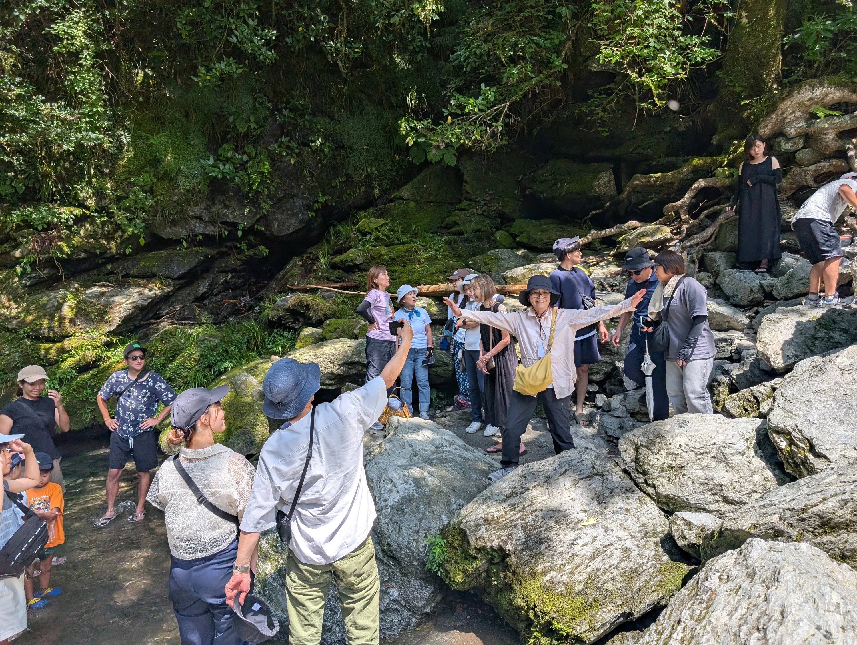 観光客がたくさん（現地にて撮影）