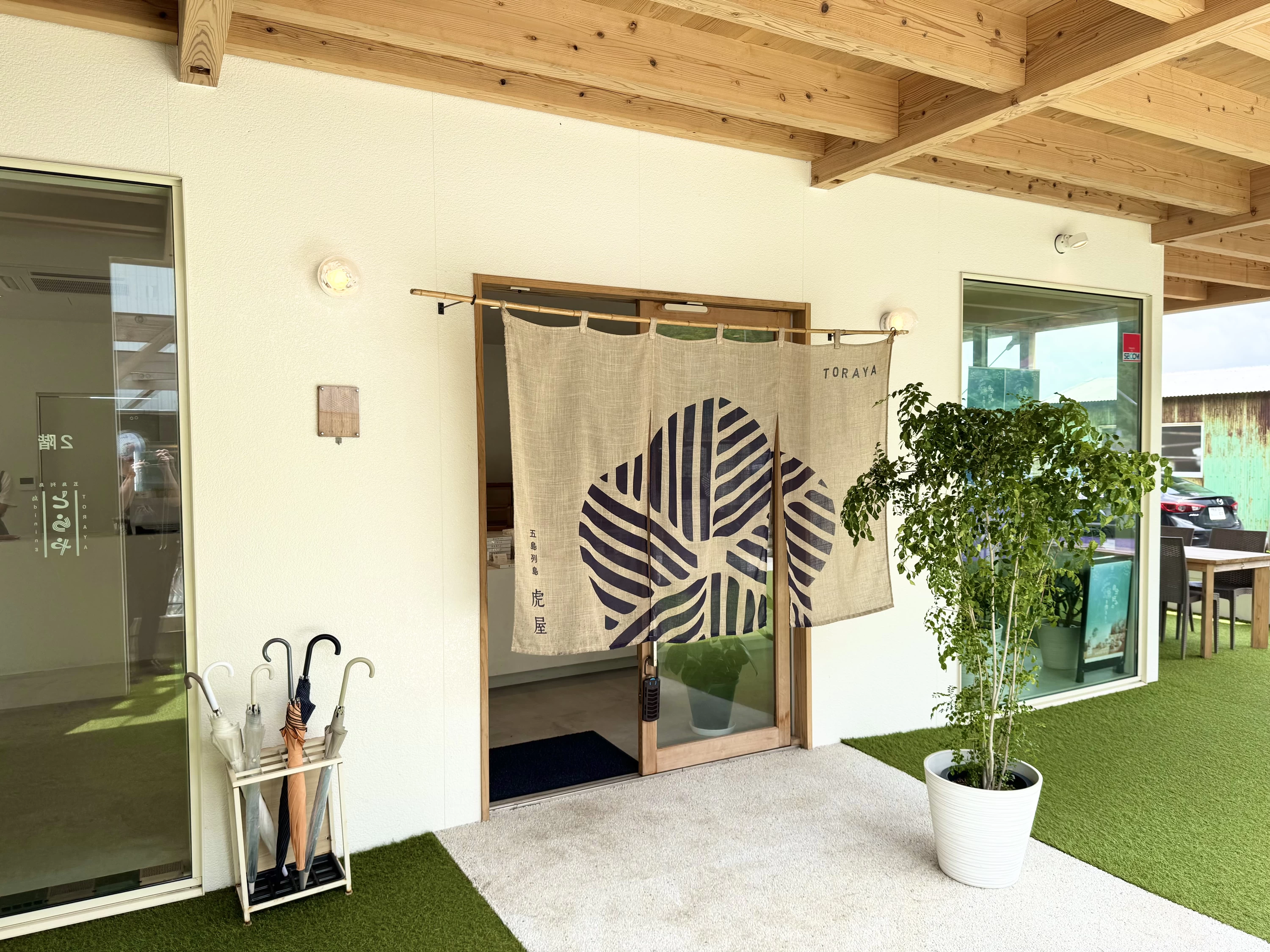 島diningとらや外観(現地にて撮影)