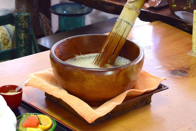 泡立てる前のぶくぶく茶