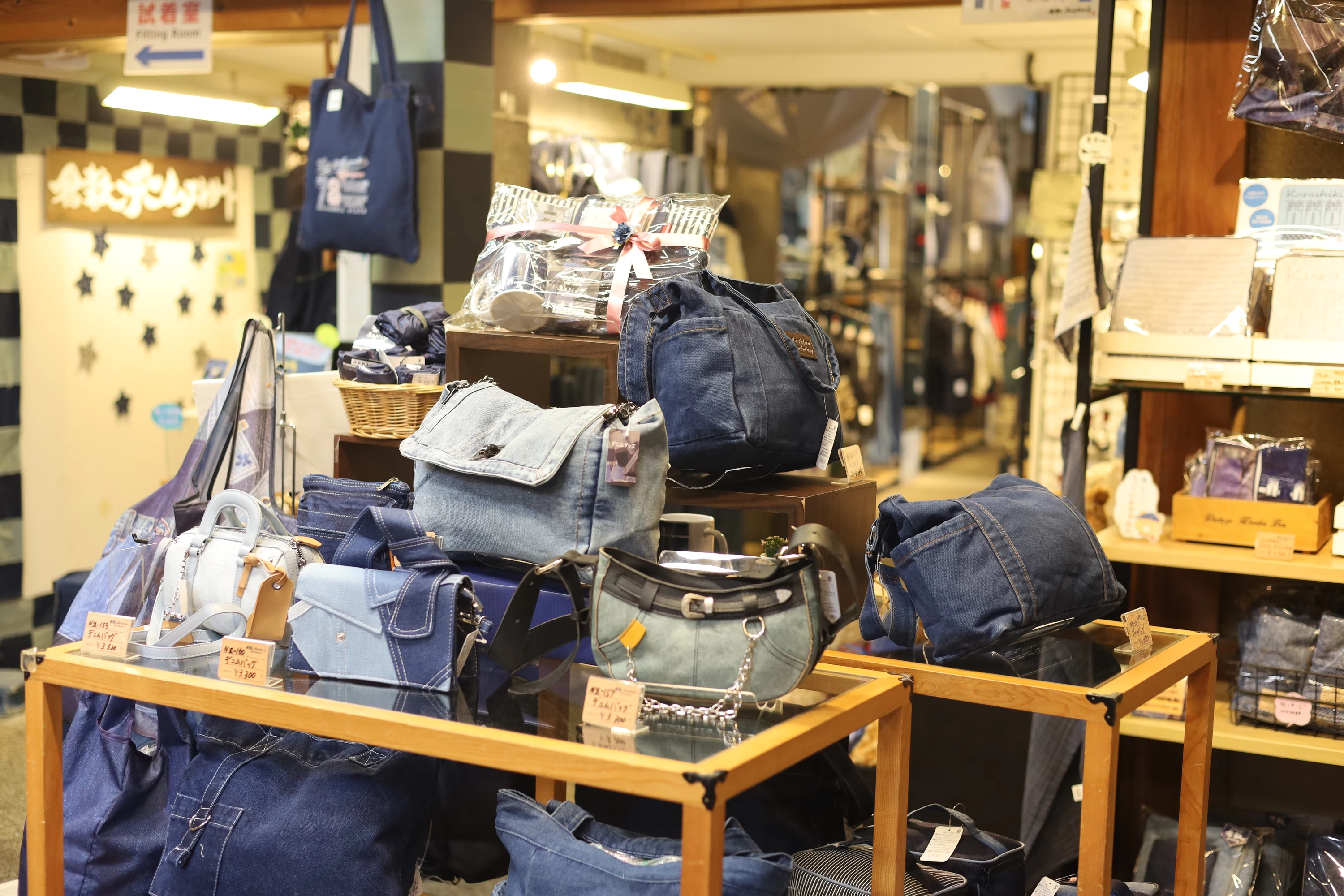 デニムアイテム