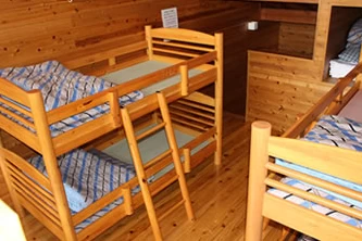 二段ベッド（現地にて撮影）