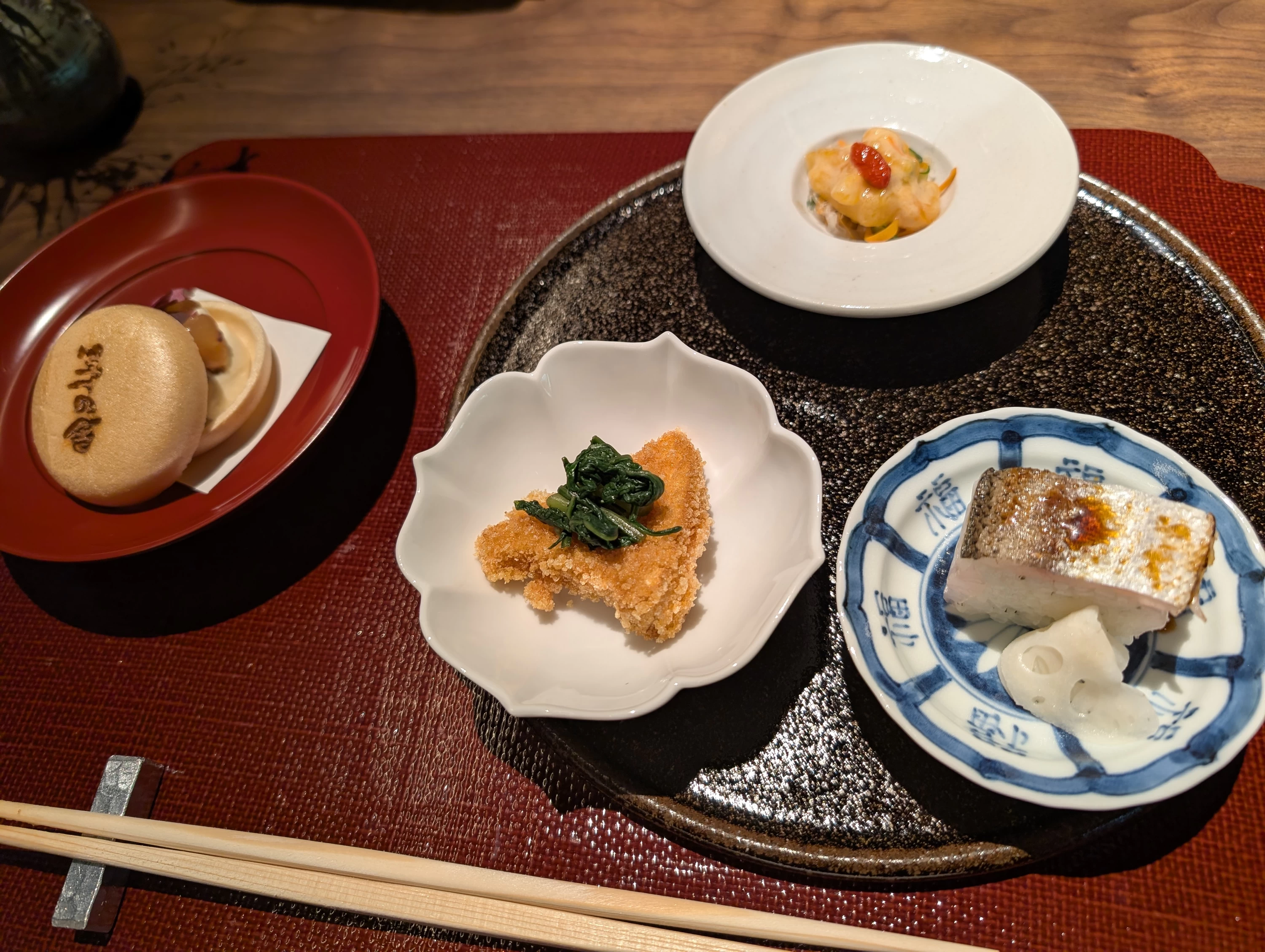 コース芽（めぶき）7,000円～の前菜（現地にて撮影）