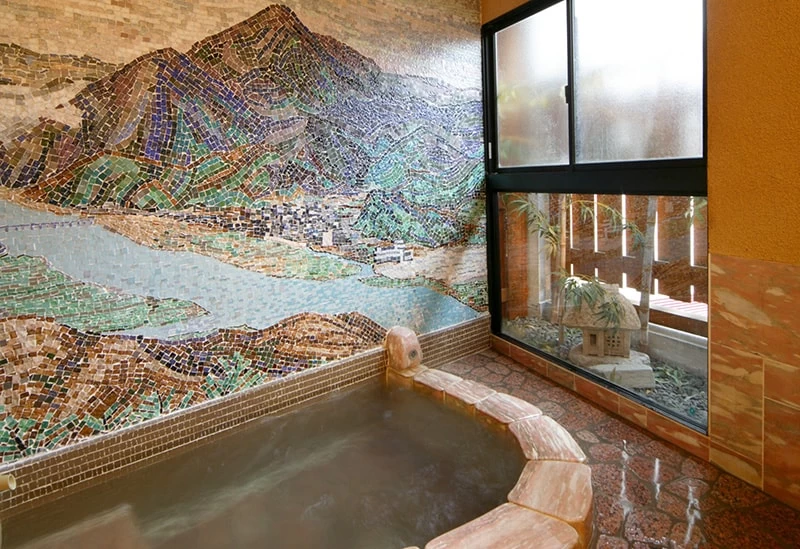 源泉掛け流しの湯を愉しめる別館・貸切風呂