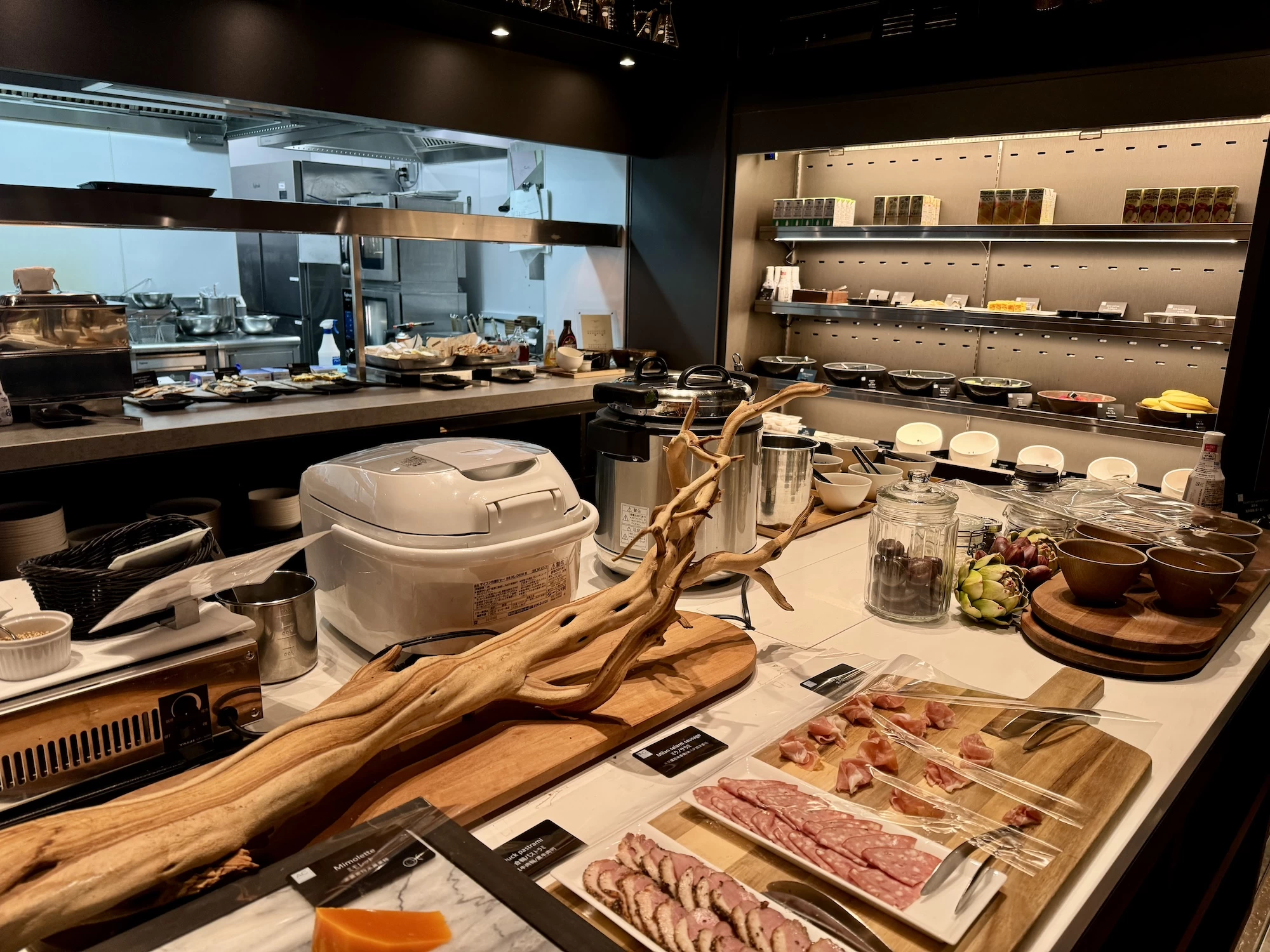 朝食ビュッフェ