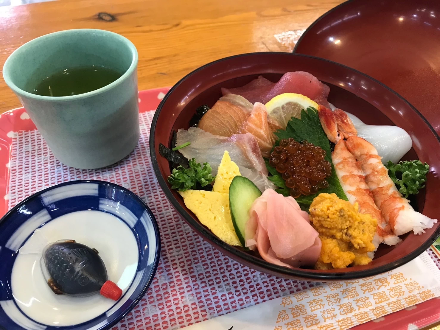 海鮮丼も楽しめる