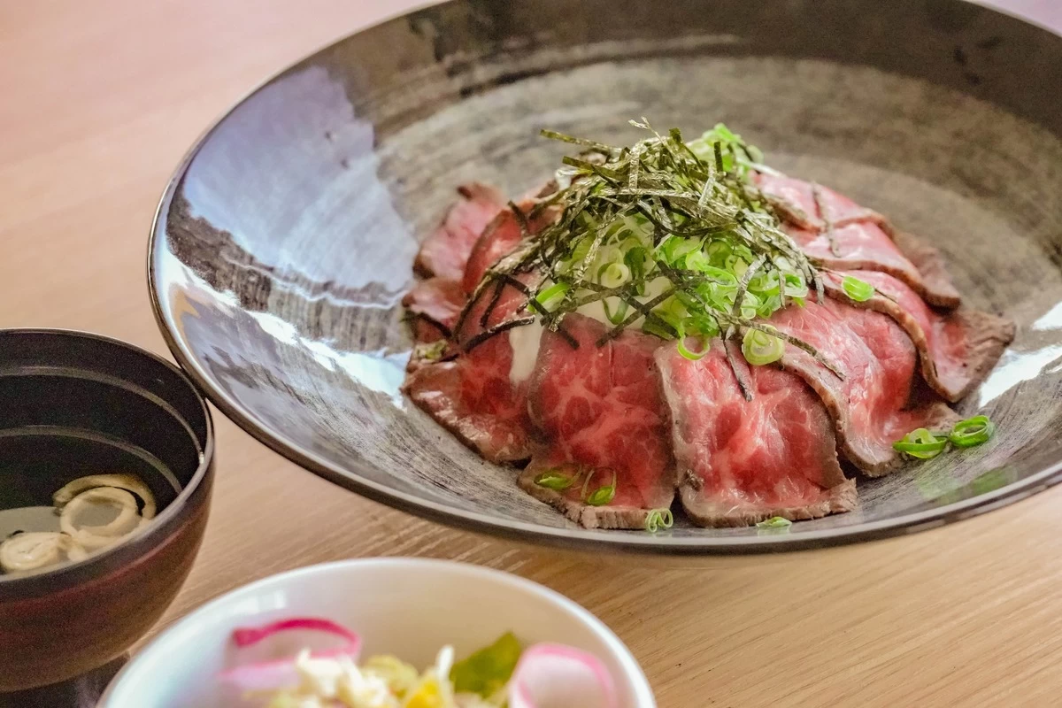 幻の和牛、土佐あかうしを堪能