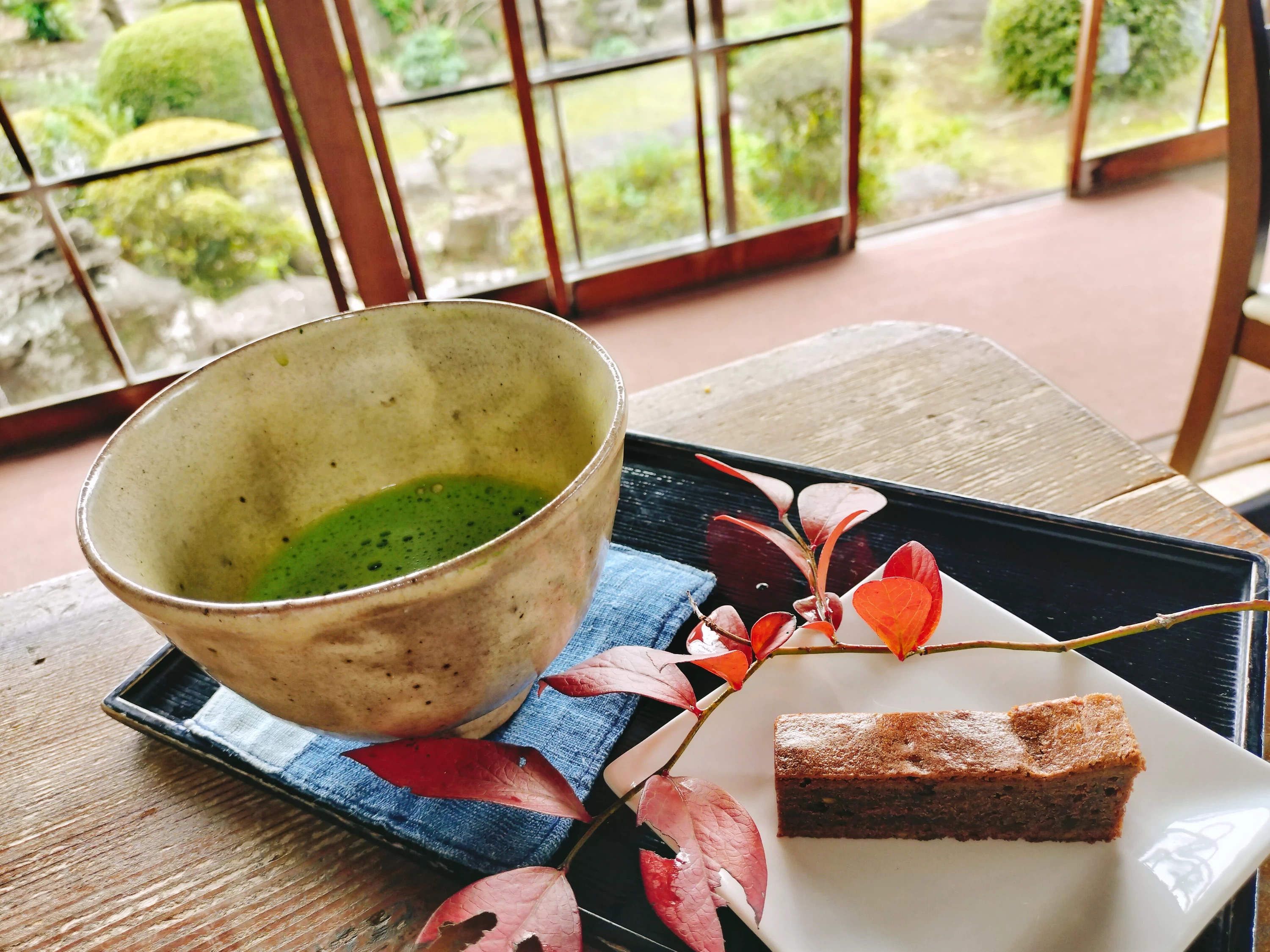 締めのスイーツと飲み物は、コーヒーと抹茶から選べます