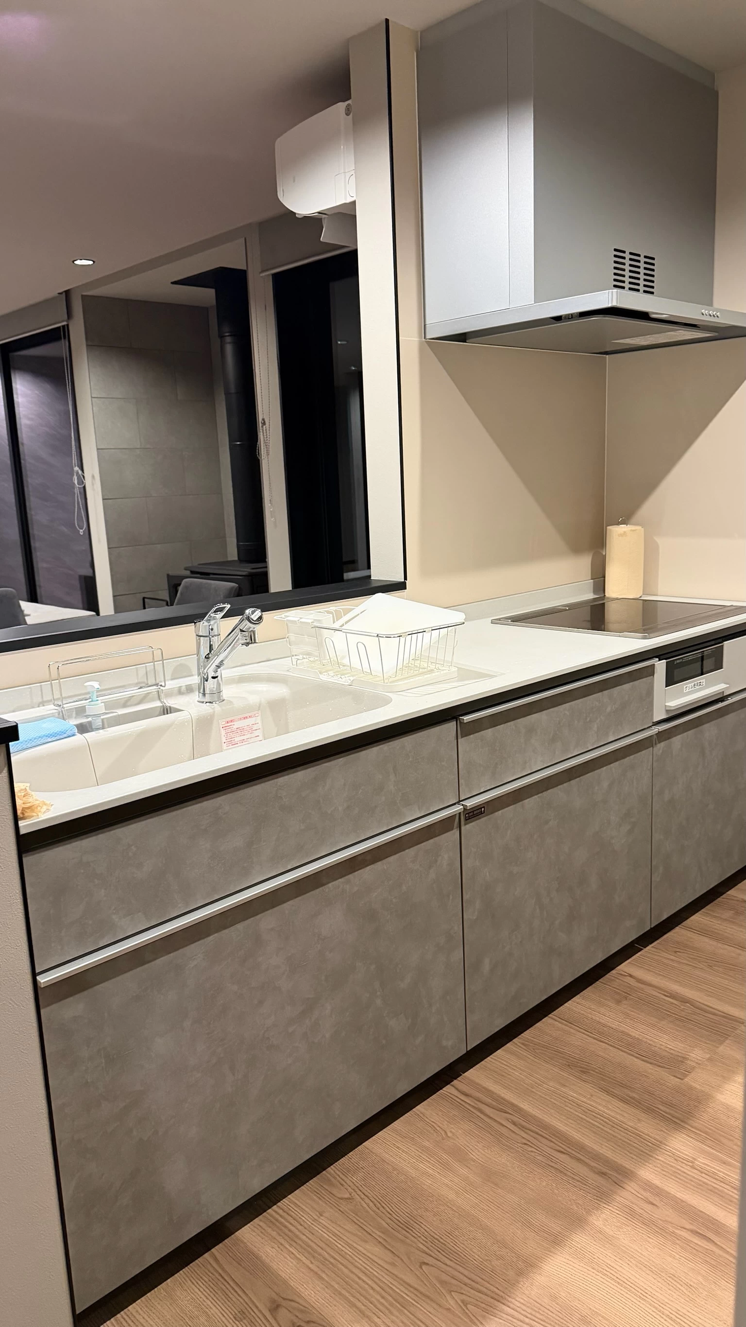 一棟貸別荘のキッチン（現地にて撮影）