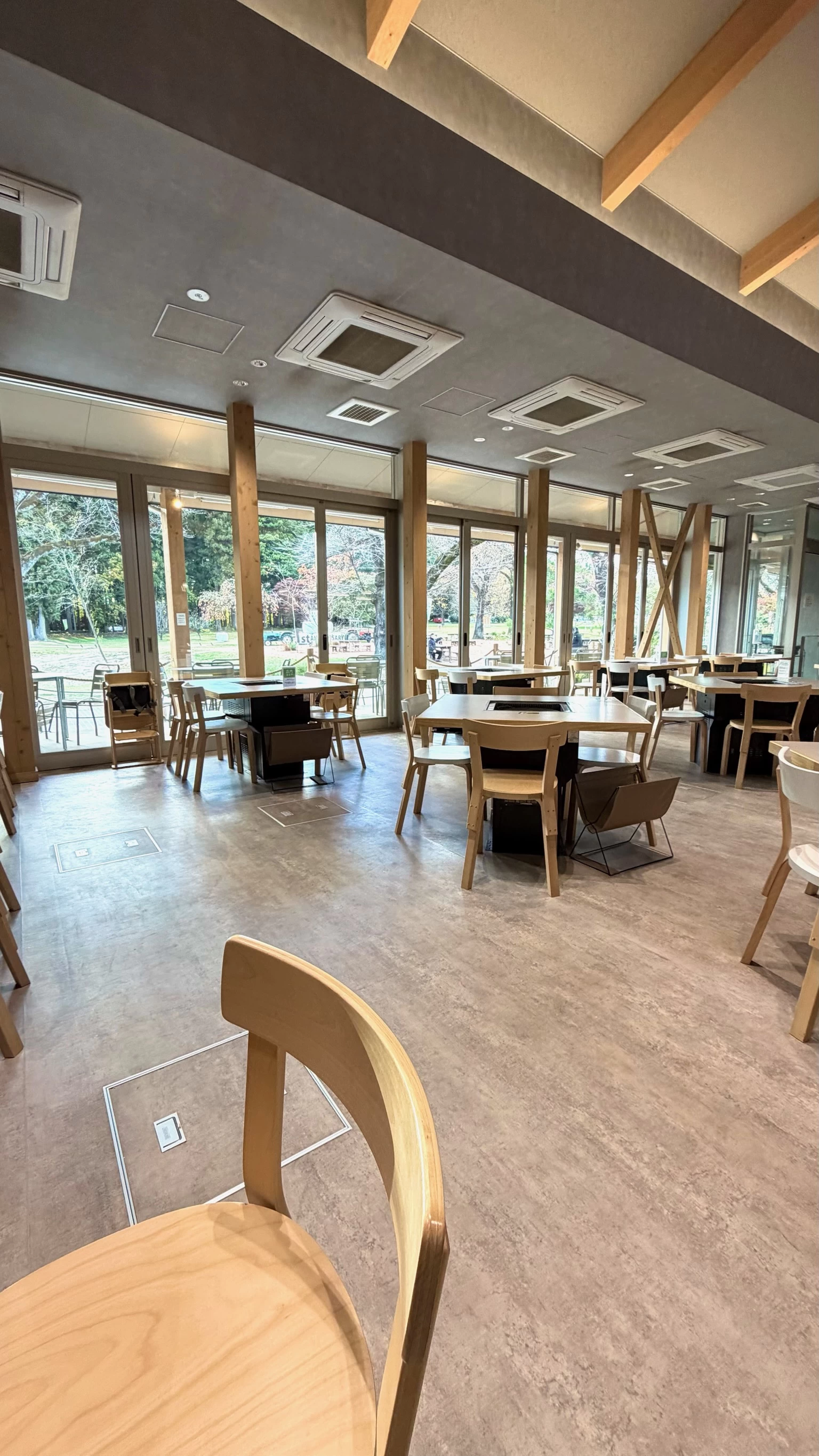 FARM RESTAURANT店内（現地にて撮影）