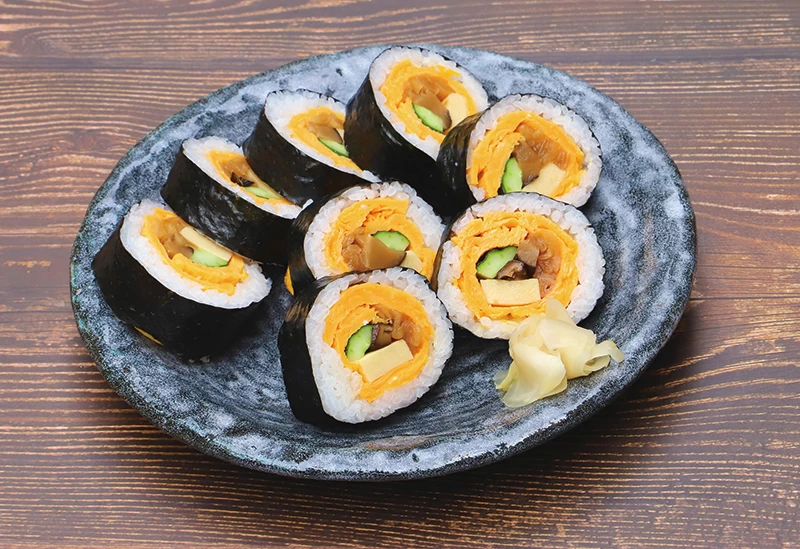 リピーターも多い名物・巻き寿司