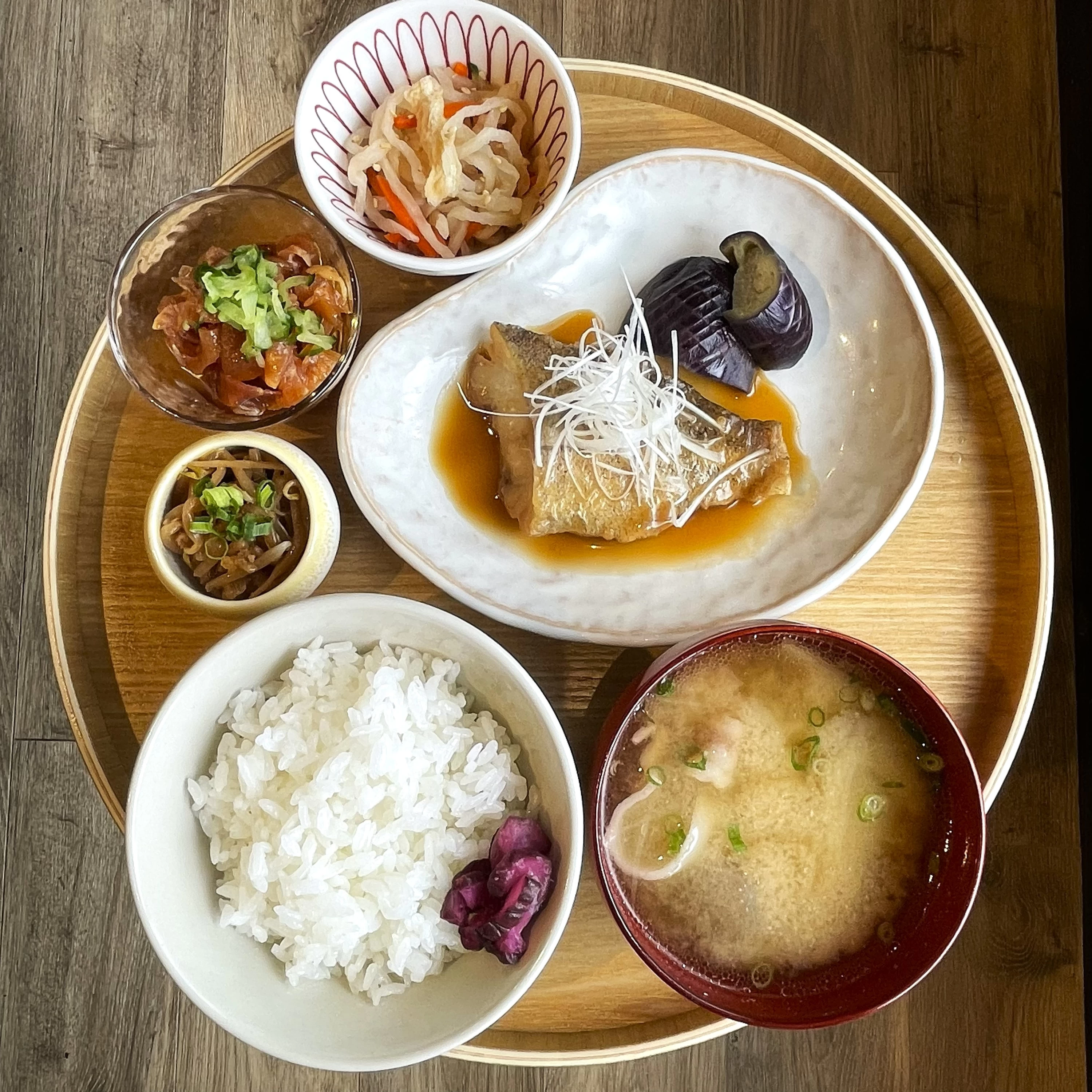 体に優しいメニューを堪能できます