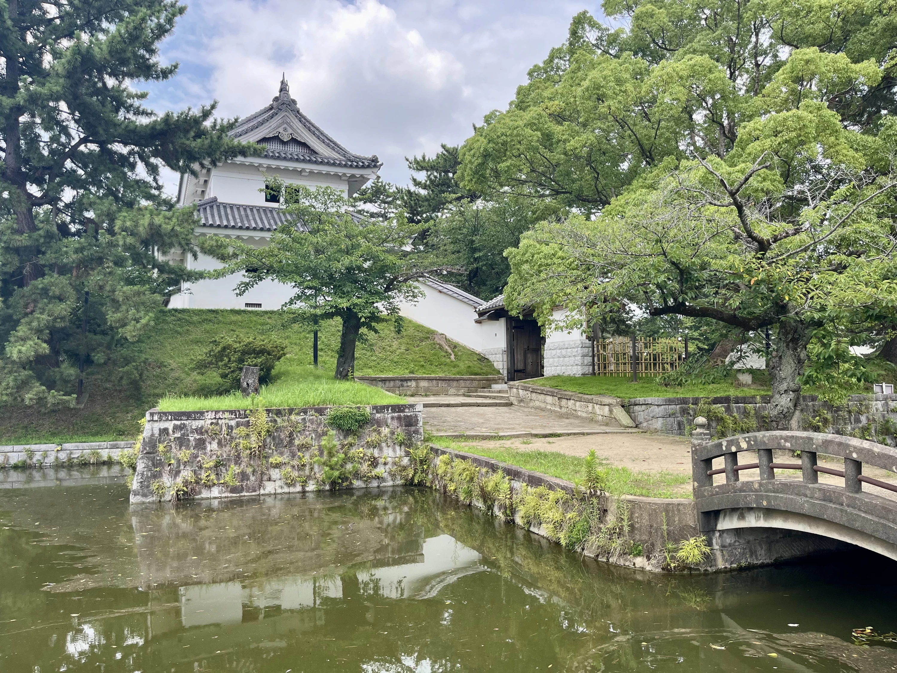 東櫓と霞門（現地にて撮影）