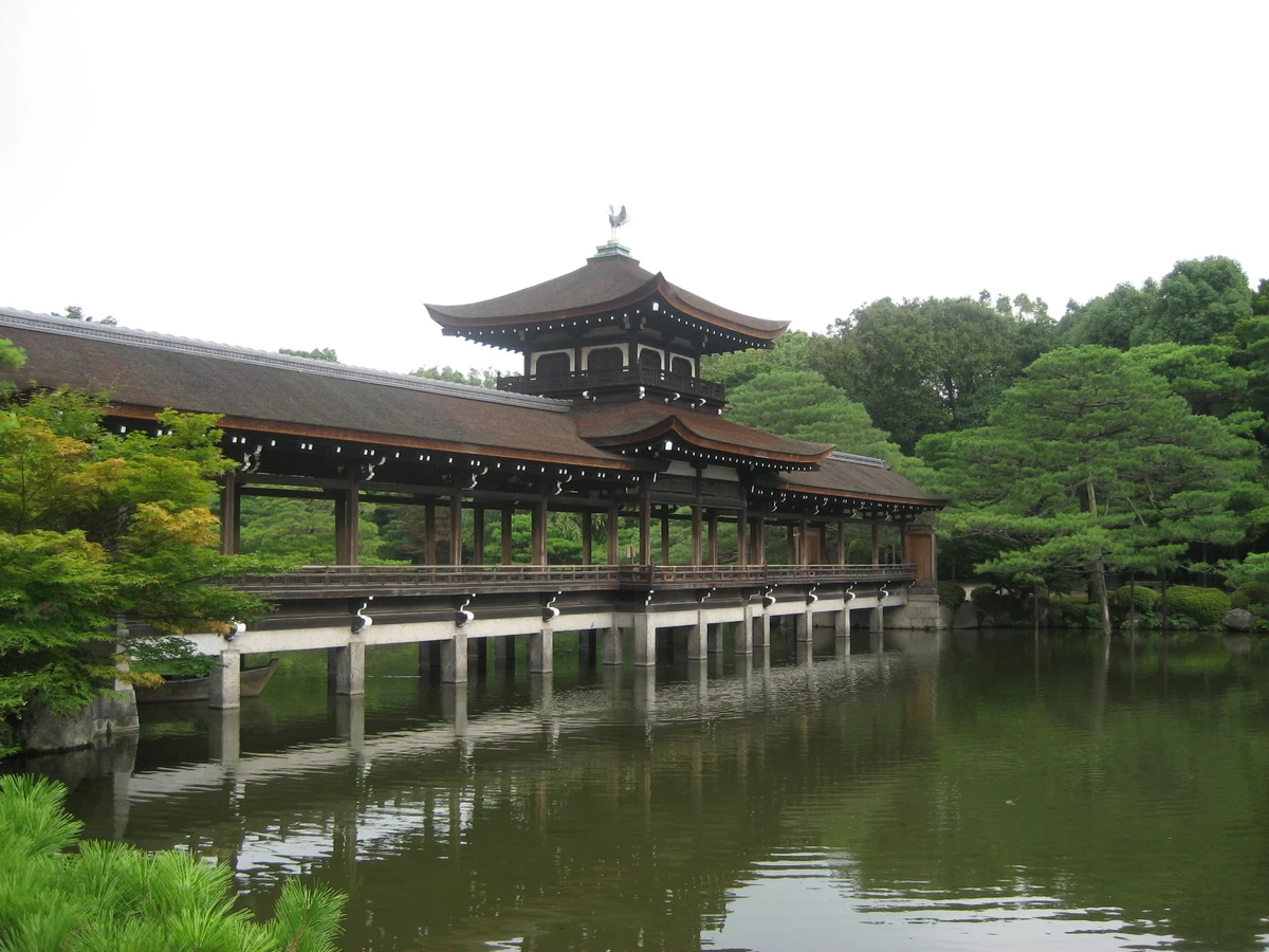 泰平閣（橋殿）