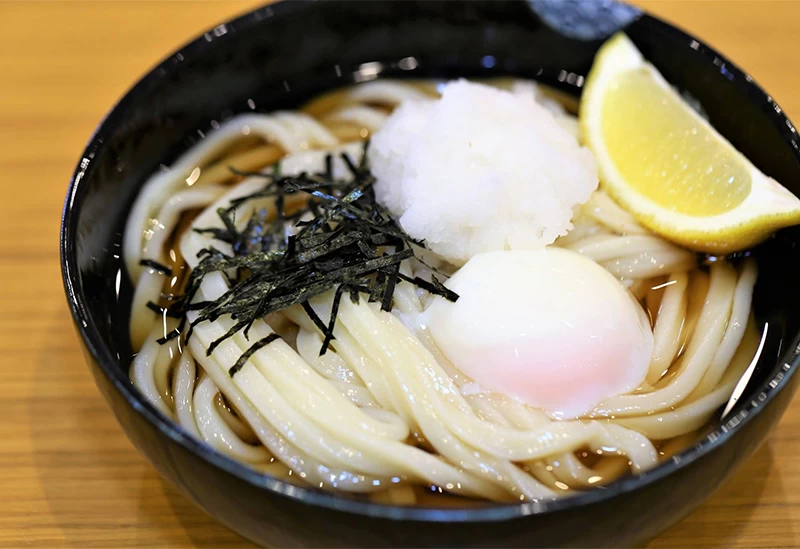 おろしぶっかけ　温玉トッピング