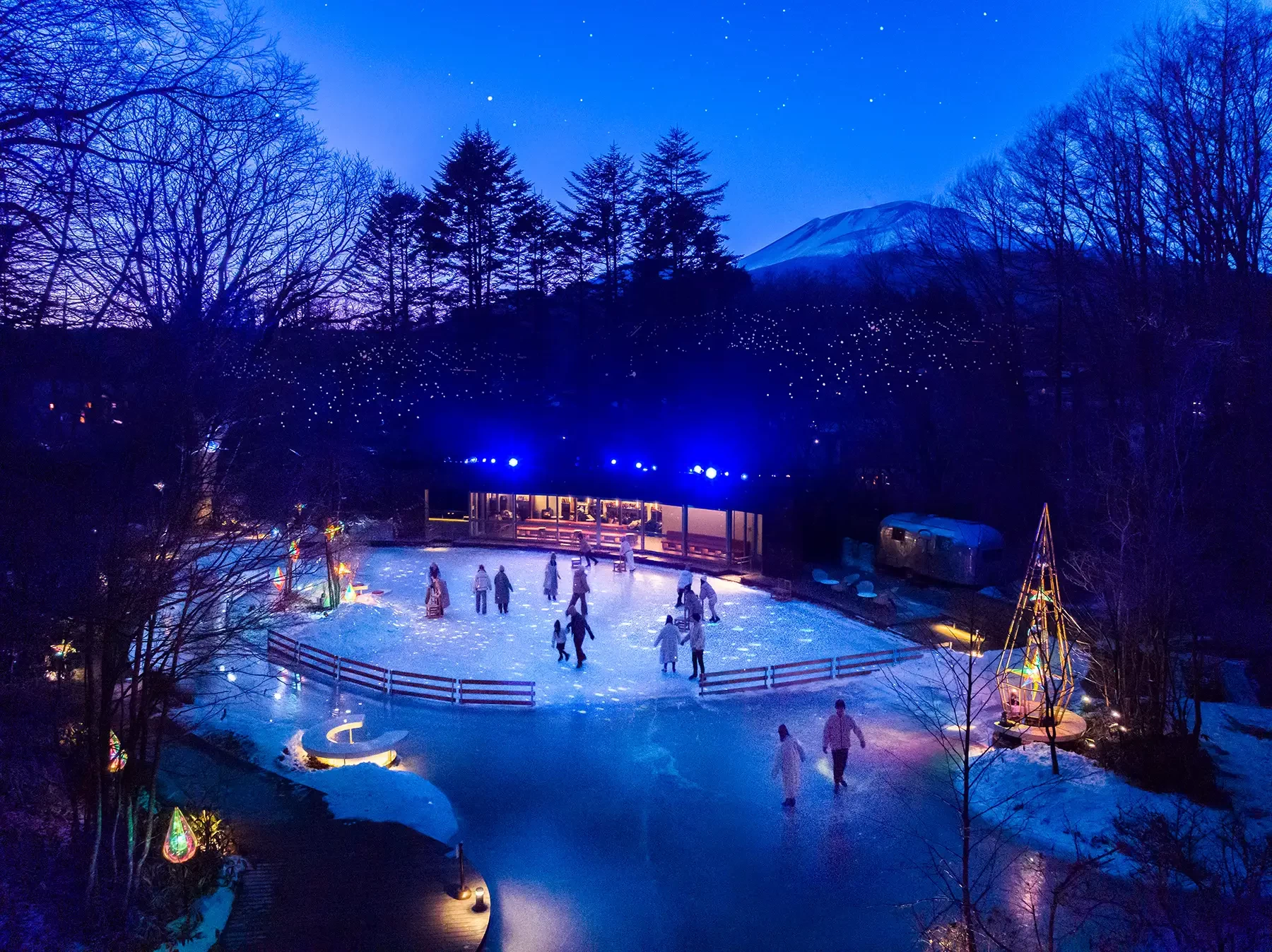 上空からみた「ケラ池スケートリンク」