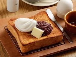モーニング小倉トースト