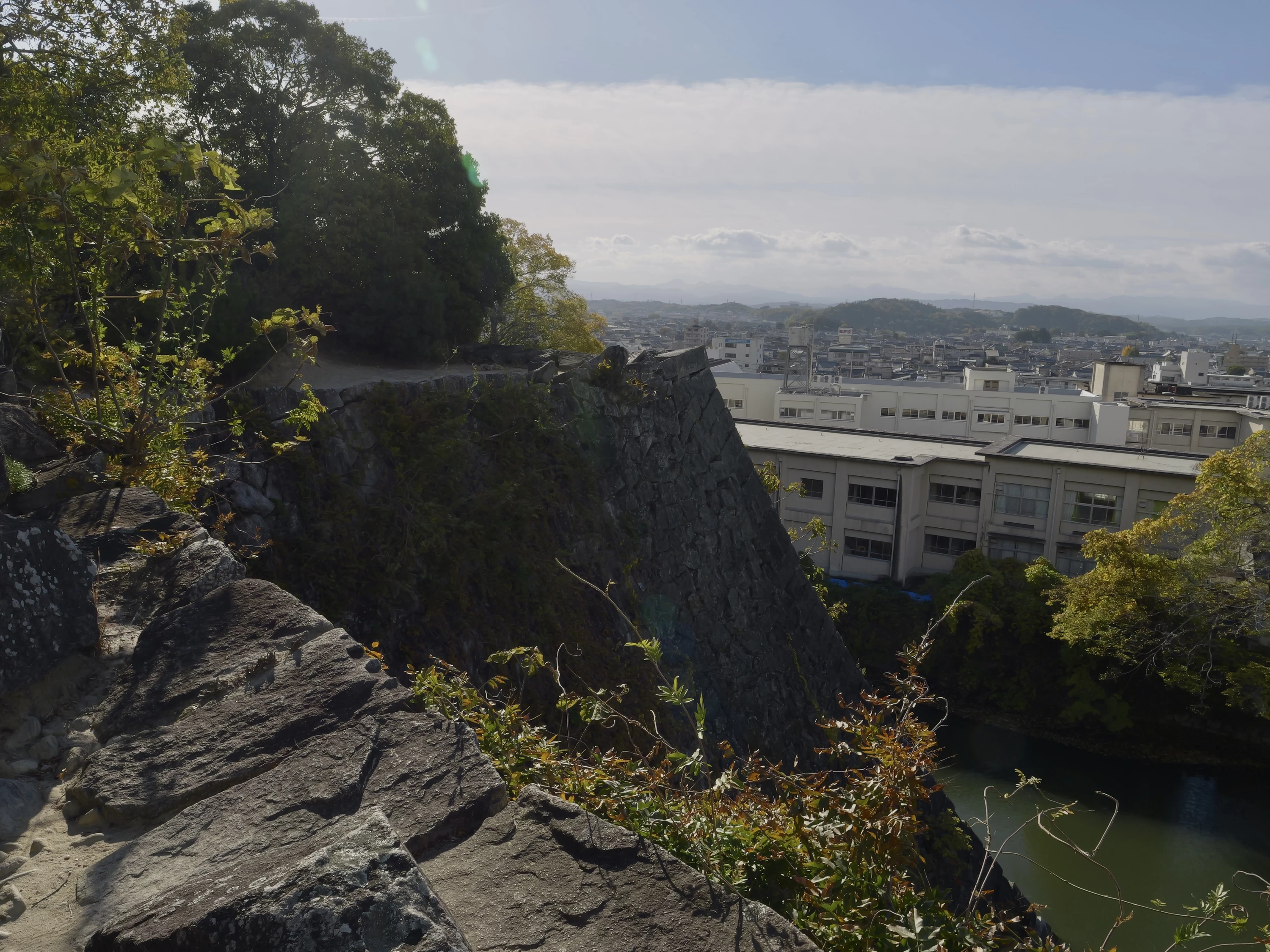 高石垣（現地にて撮影）