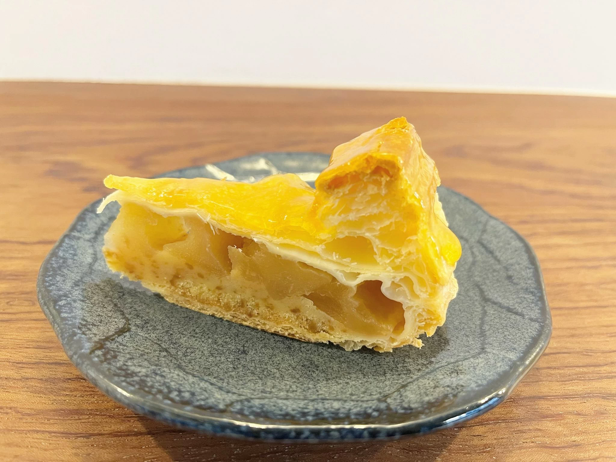 加積りんごを使用したアップルパイ