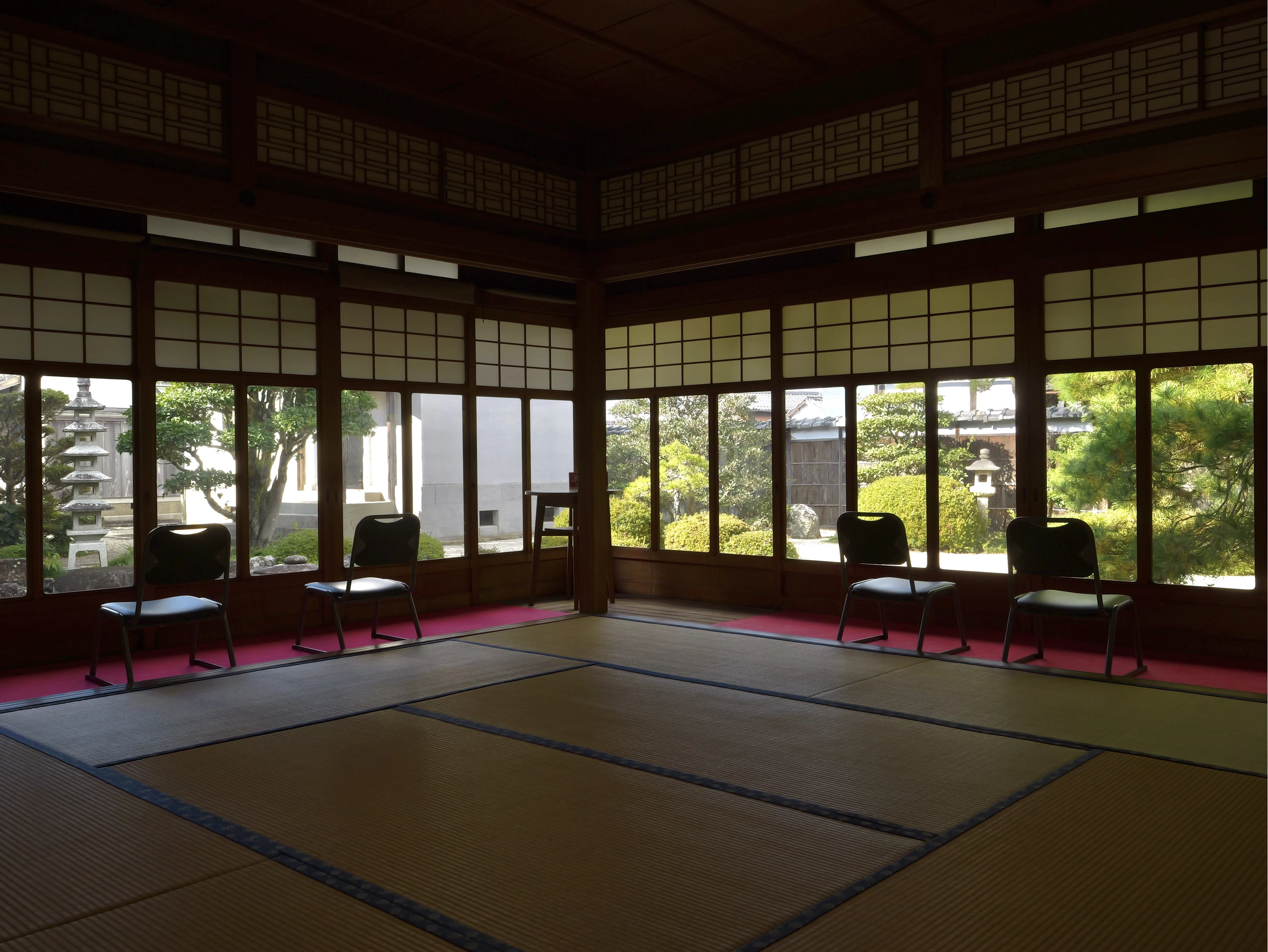 内観（現地にて撮影）