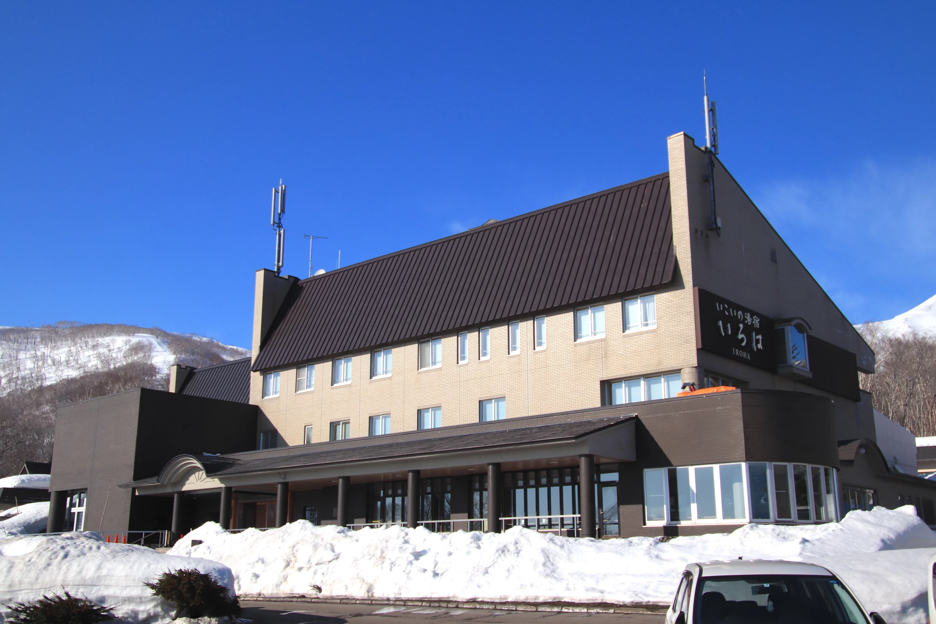 「いこいの湯宿いろは」の外観