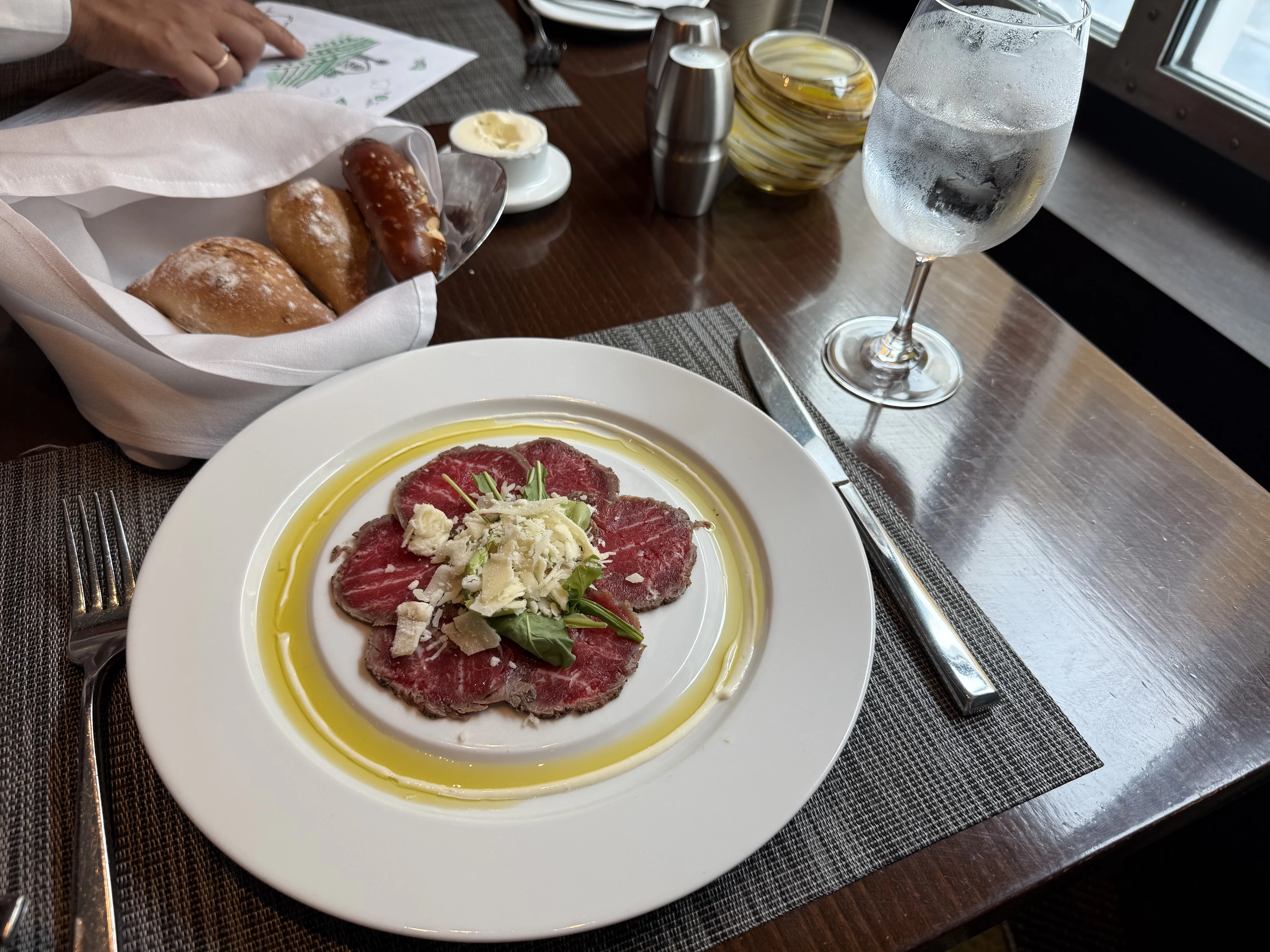 ステーキハウス①（現地にて撮影）