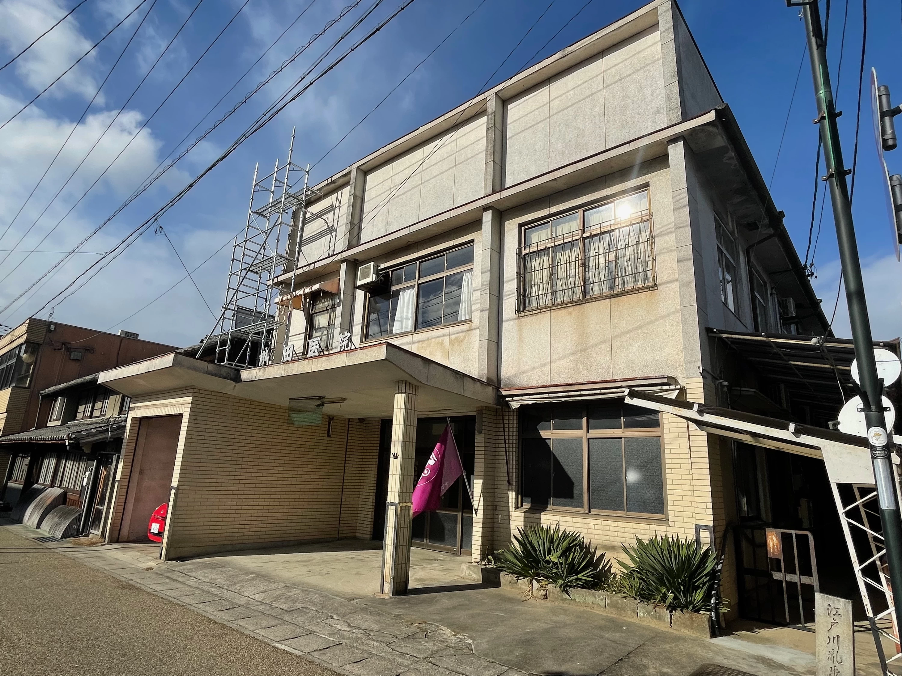 雰囲気抜群の外観