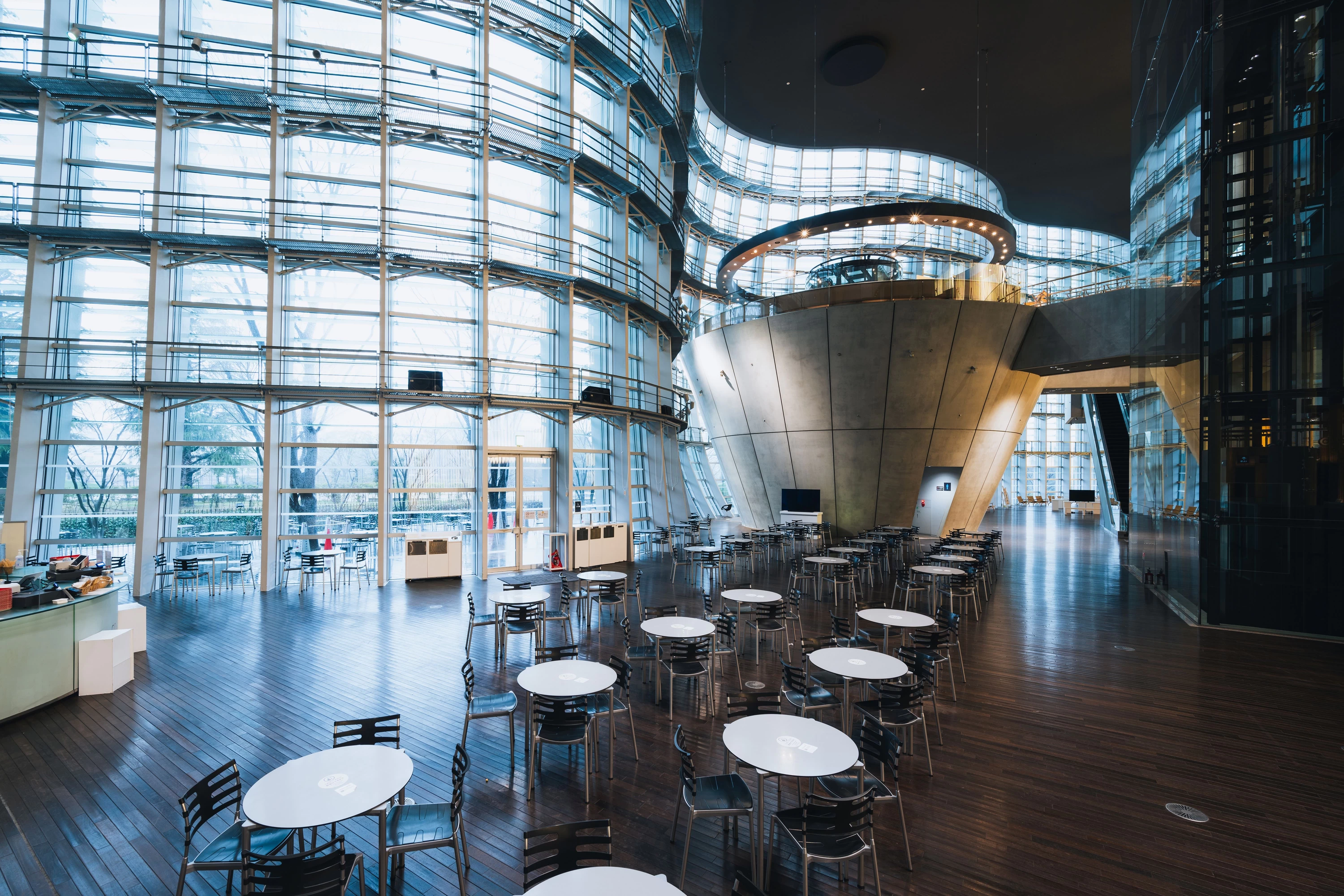 新国立美術館（内観）