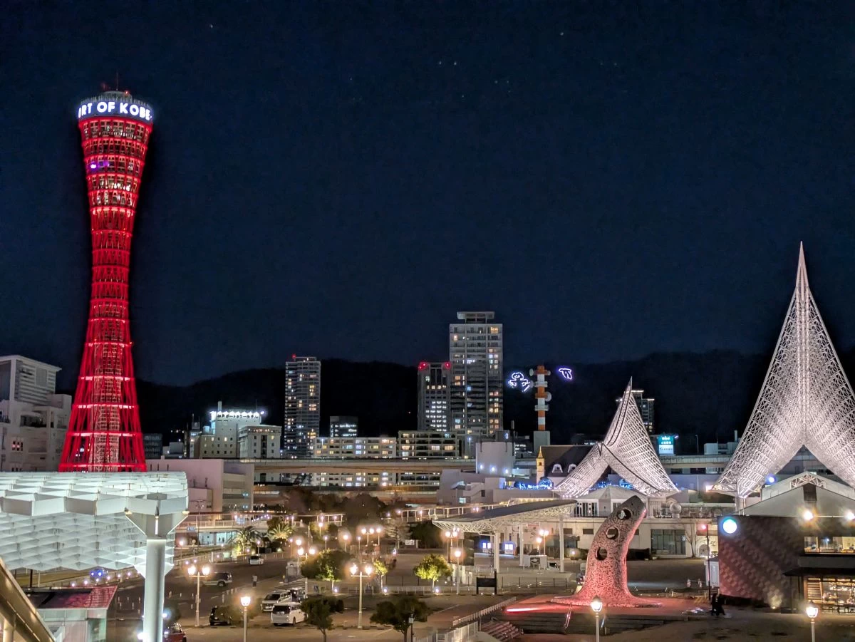 エントランス右手からの景色（現地にて撮影）
