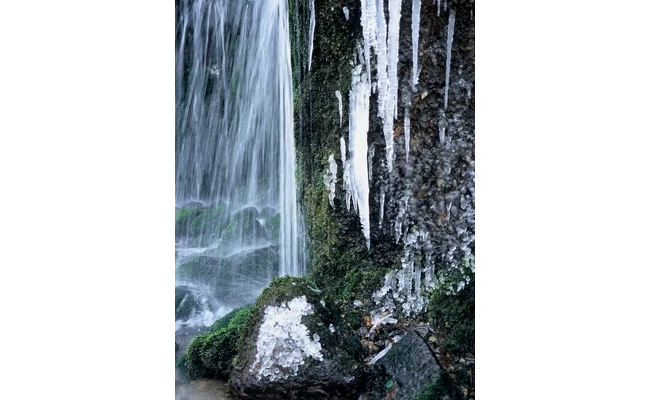 冬の滝