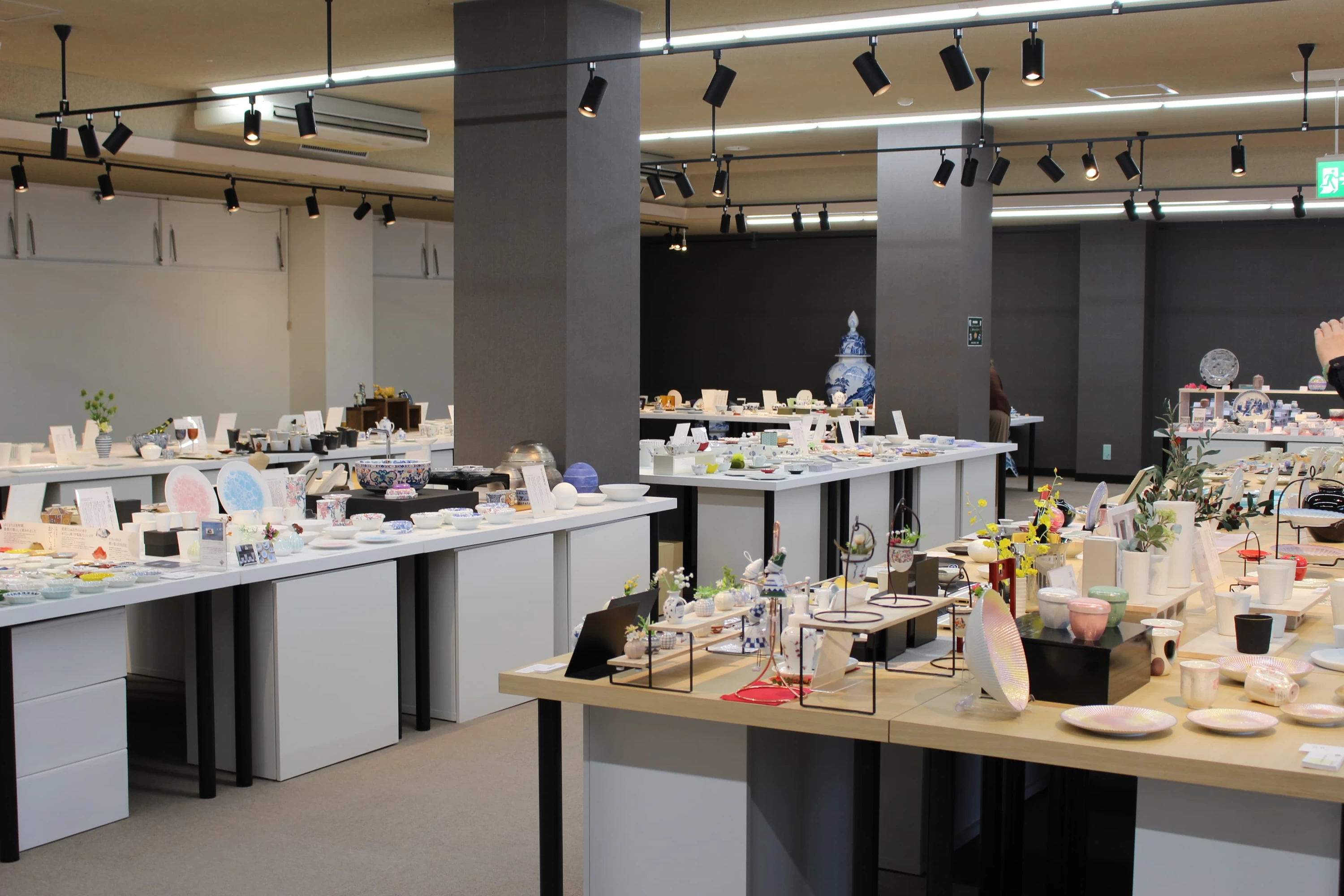 施設内には多くの作品も展示されています