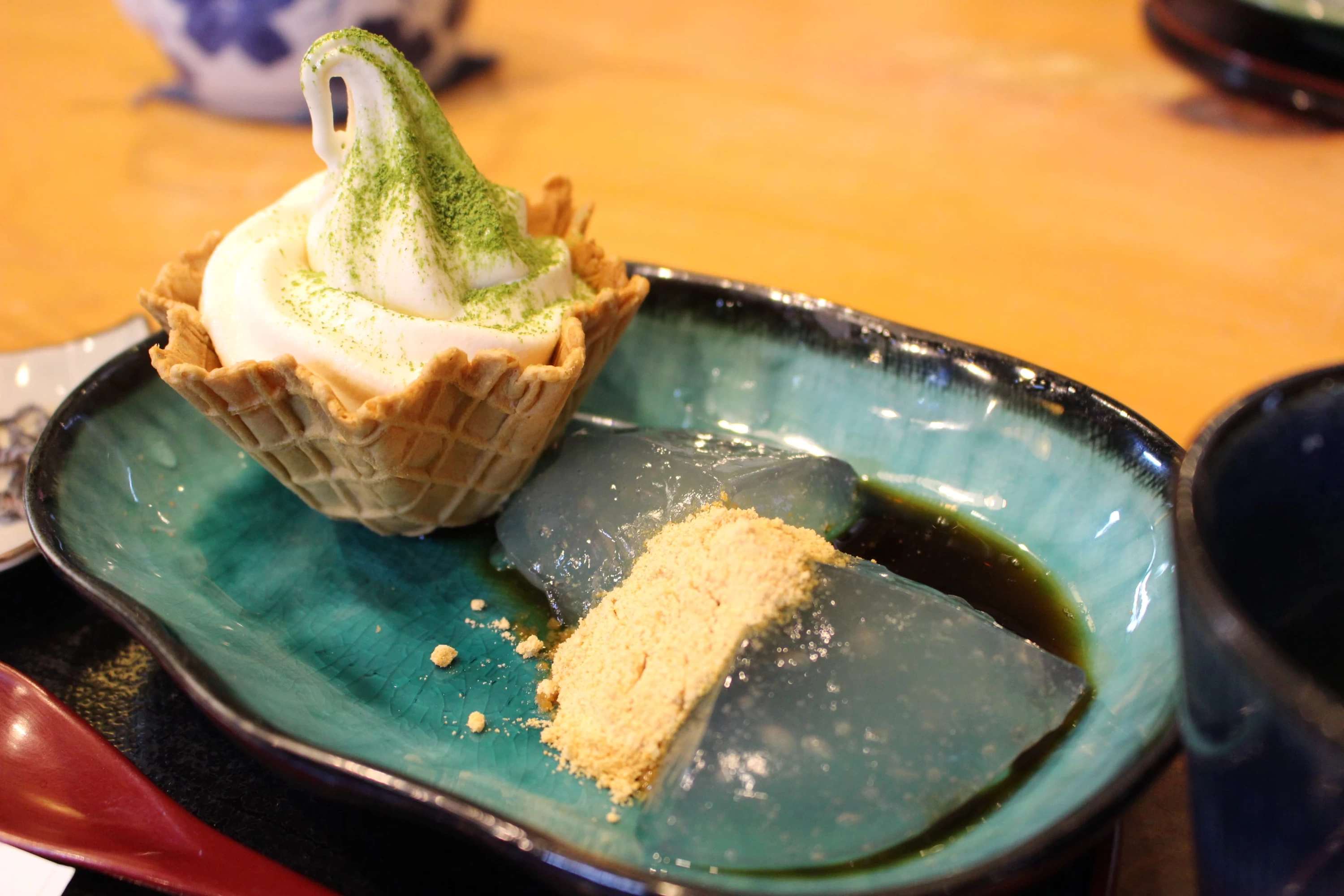 葛もちと甘いものを両方食べたいなら「葛もちパフェ」を