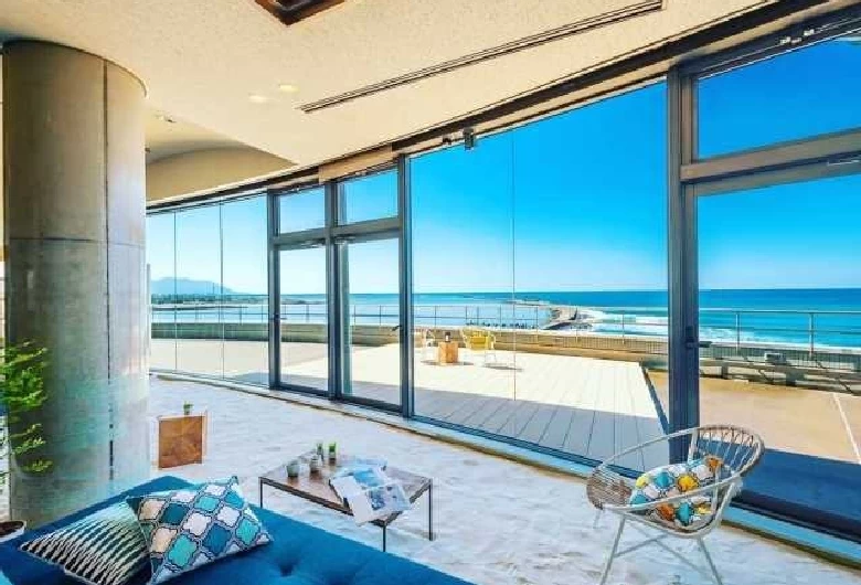 テラスからの海の眺め