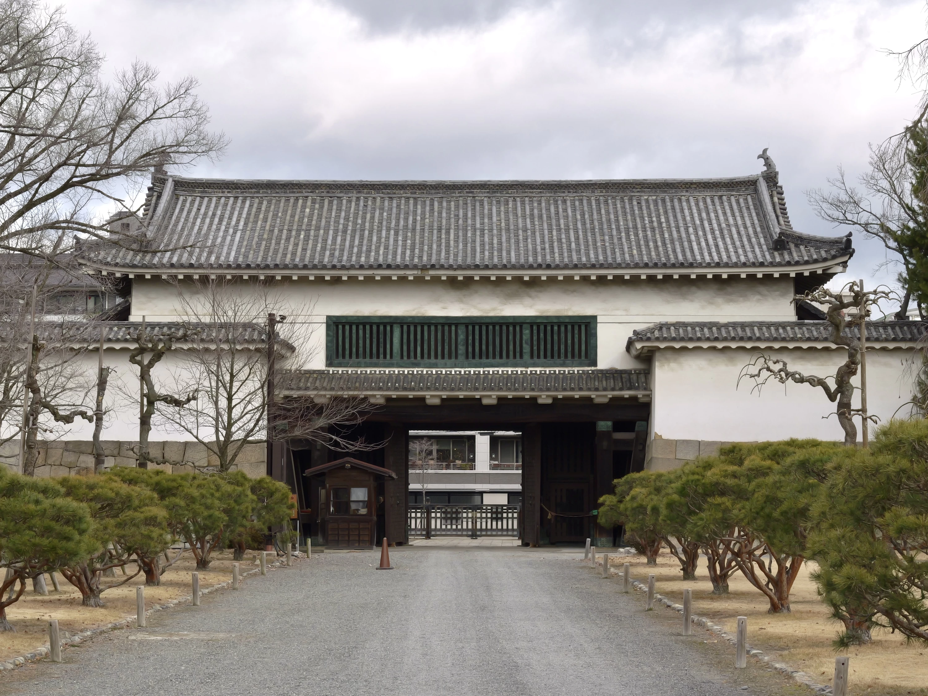 北大手門（現地にて撮影）