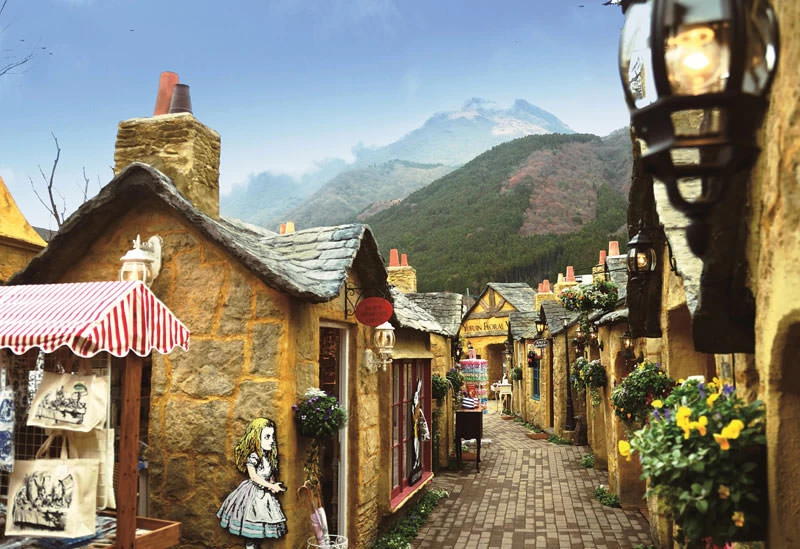 はちみつ色の石壁がコッツウォルズを思わせる