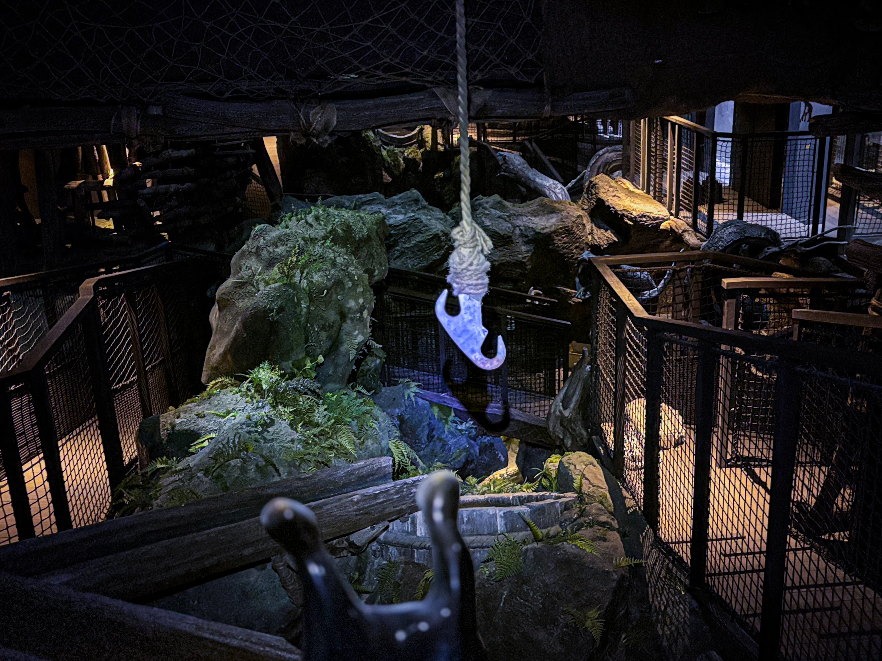 知識編：「魔堅窟」内部