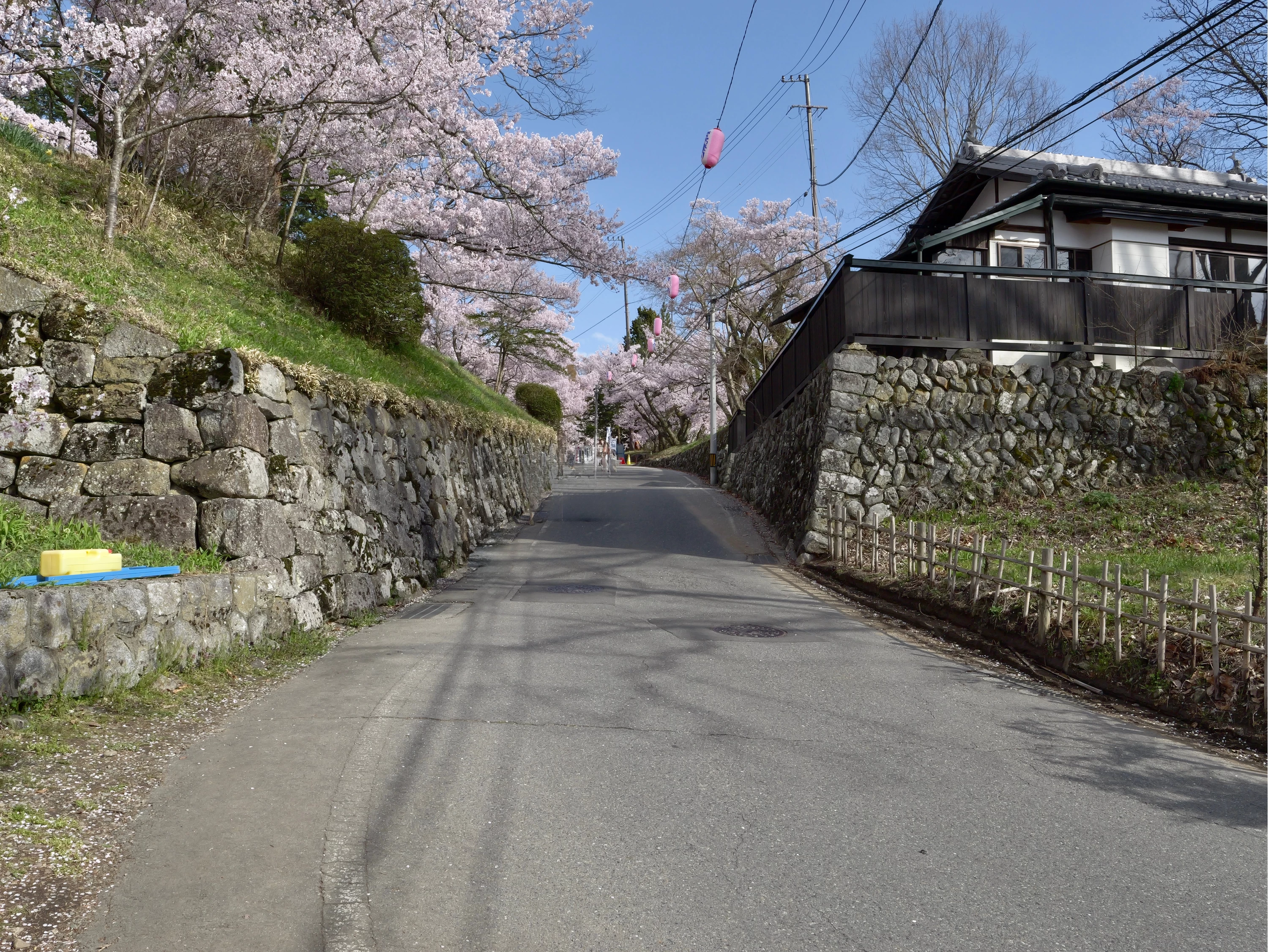 大手門跡付近（現地にて撮影）