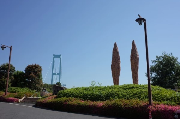 色鮮やかな陶板