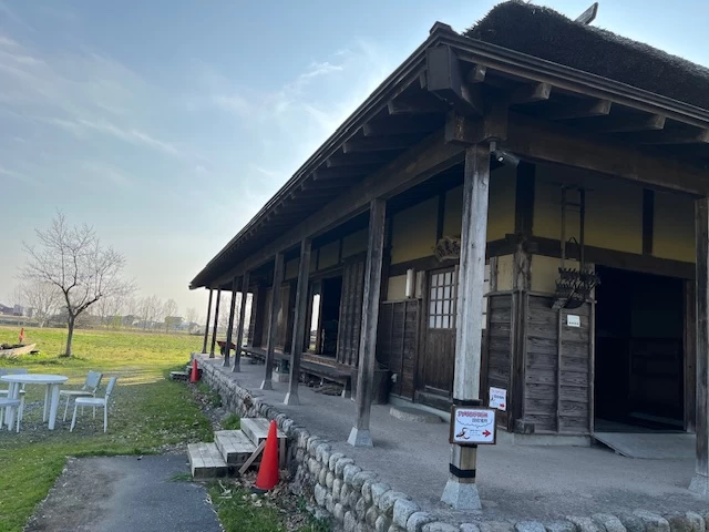 潟来亭(かたらいてい)(現地にて撮影)