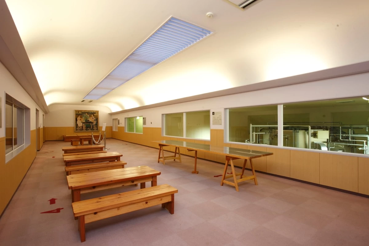 工場見学ホール