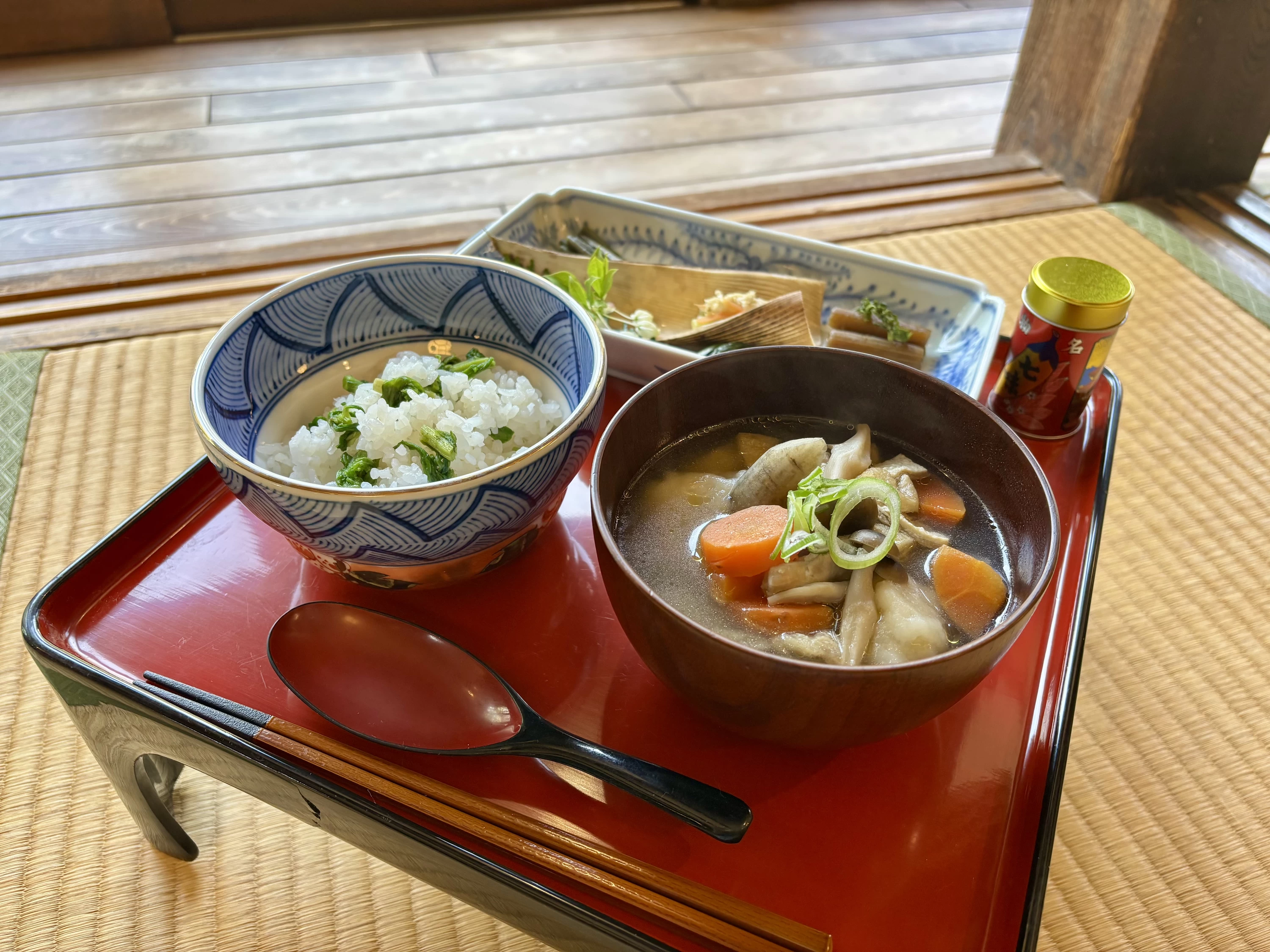 群馬名物すいとんランチ（画像提供：お宿 花まめ）