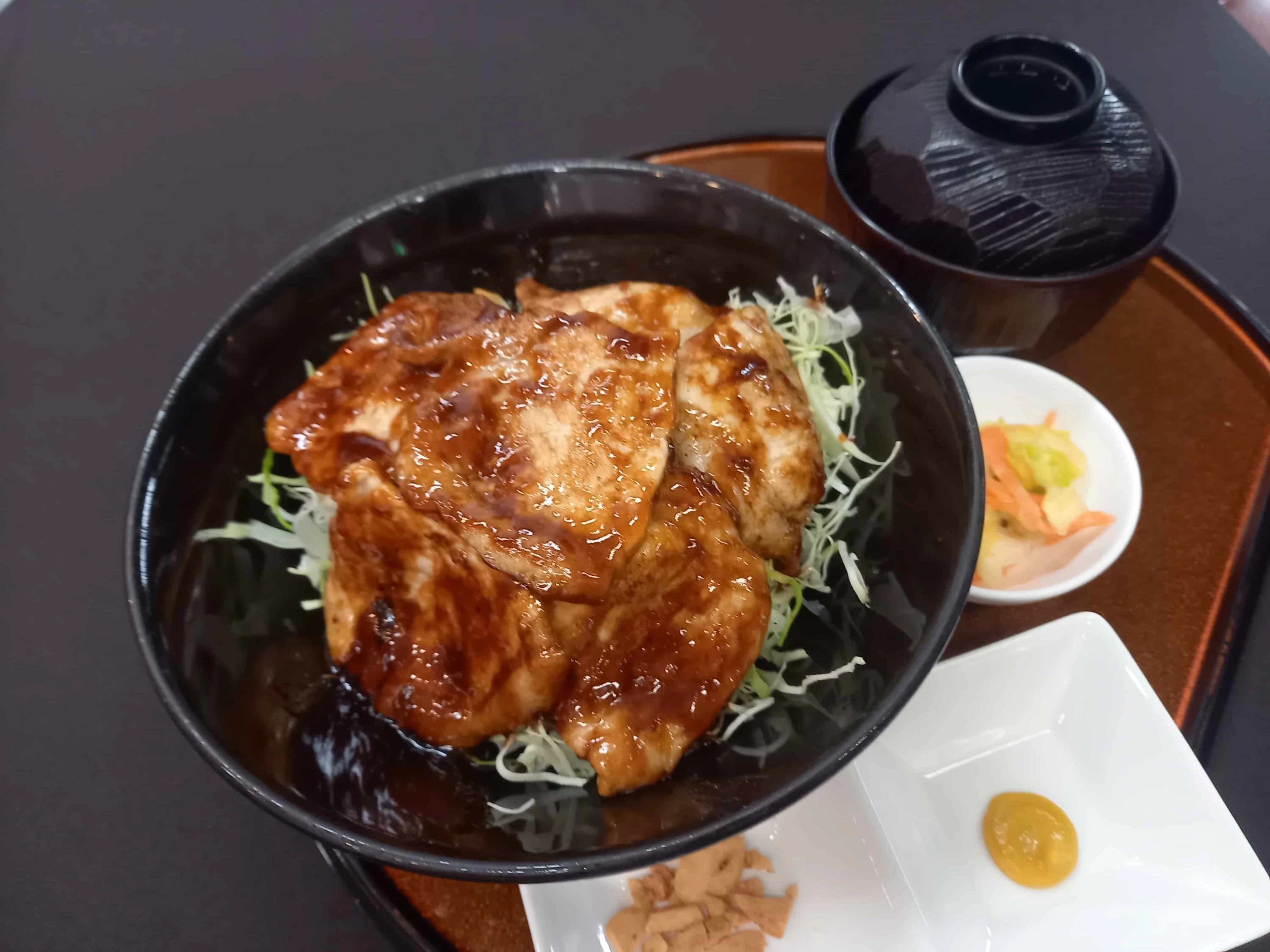 こく旨豚丼