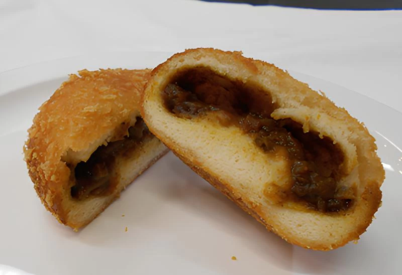 テイクアウトメニューの「カレーパン」
