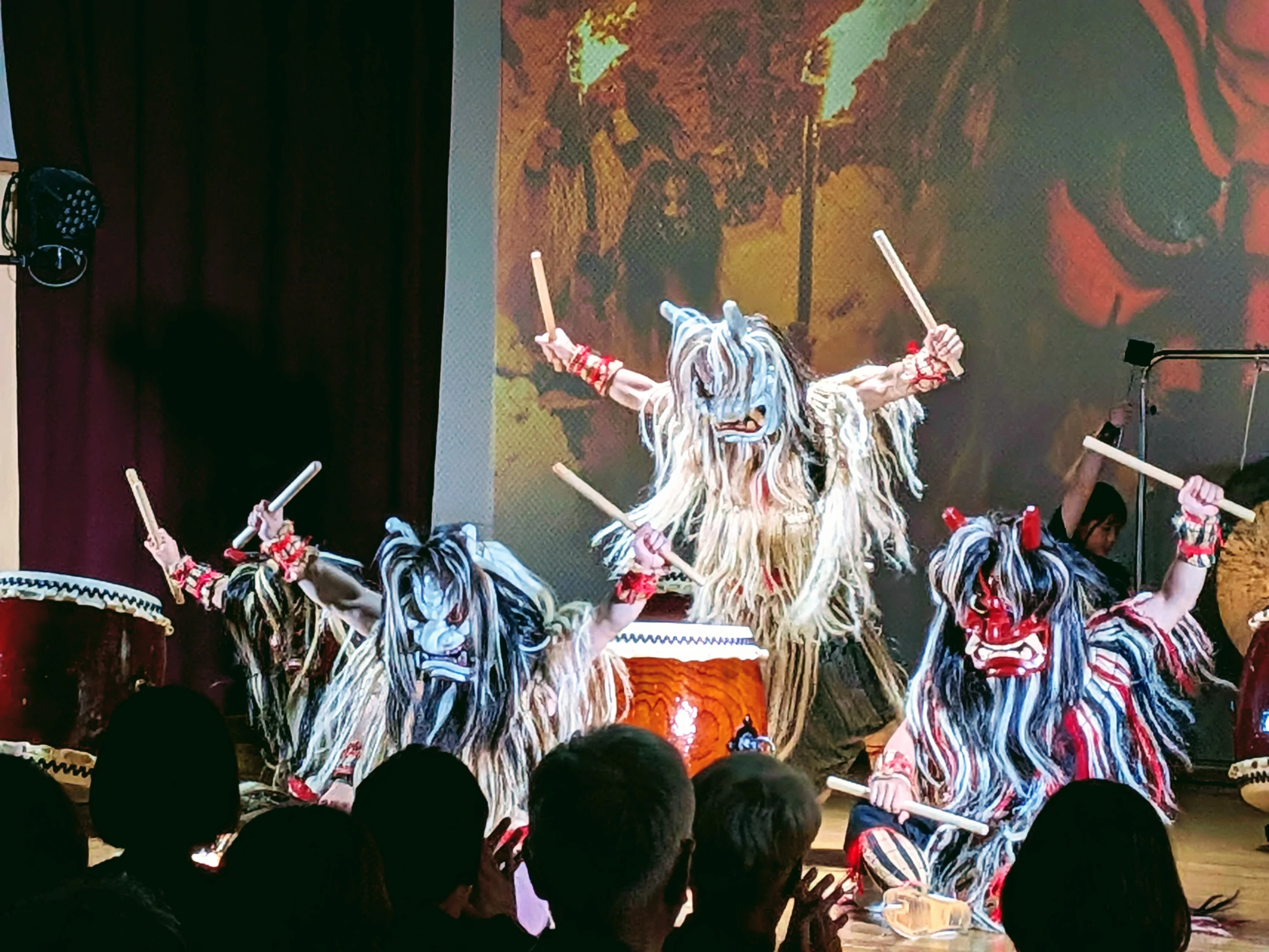 演奏の迫力を会場の一体感は、ここでしか体験できない最高の伝統エンタメ!