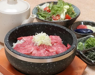 飛騨牛石焼ひつまぶし