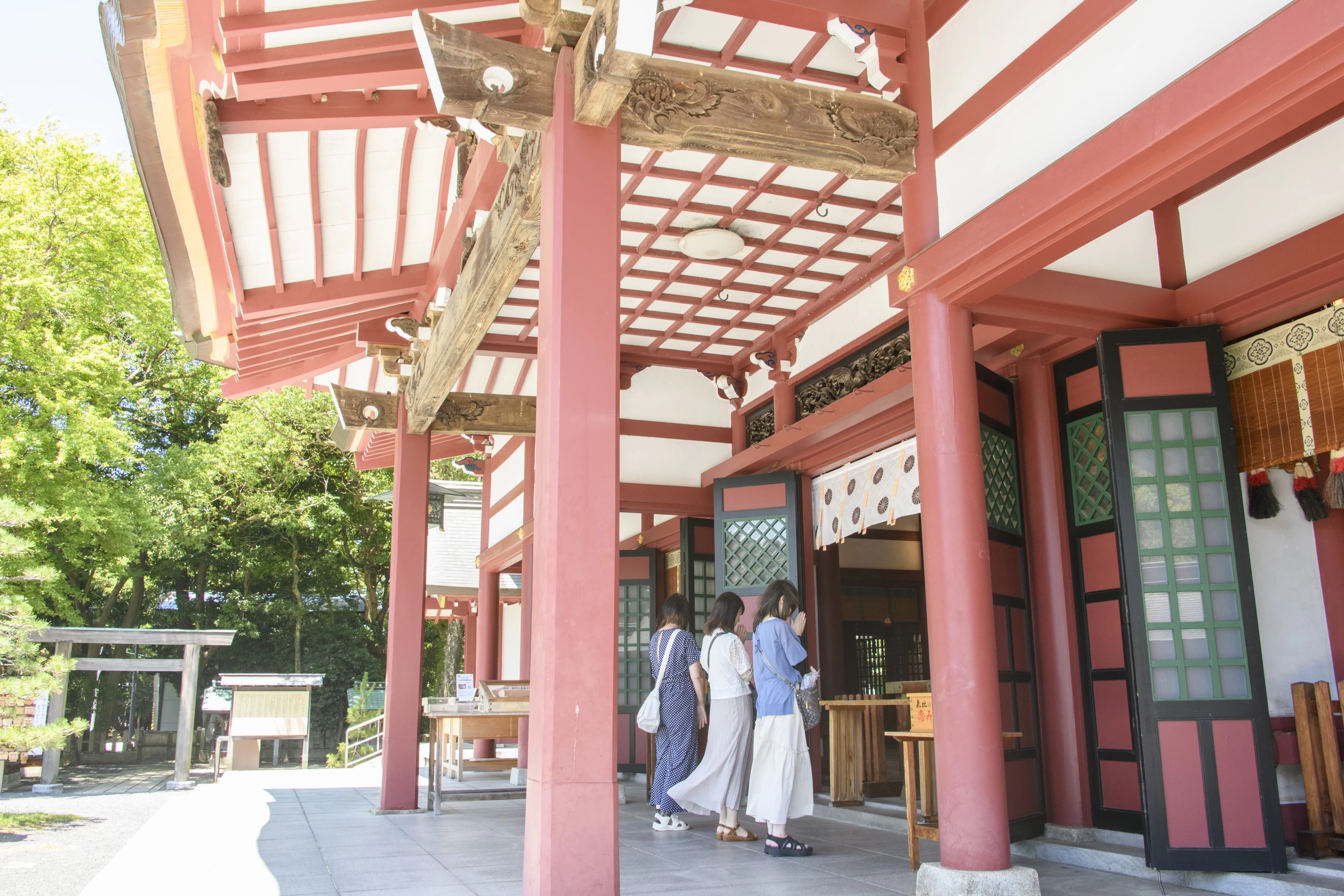 年間120万人が参拝する(現地にて撮影)