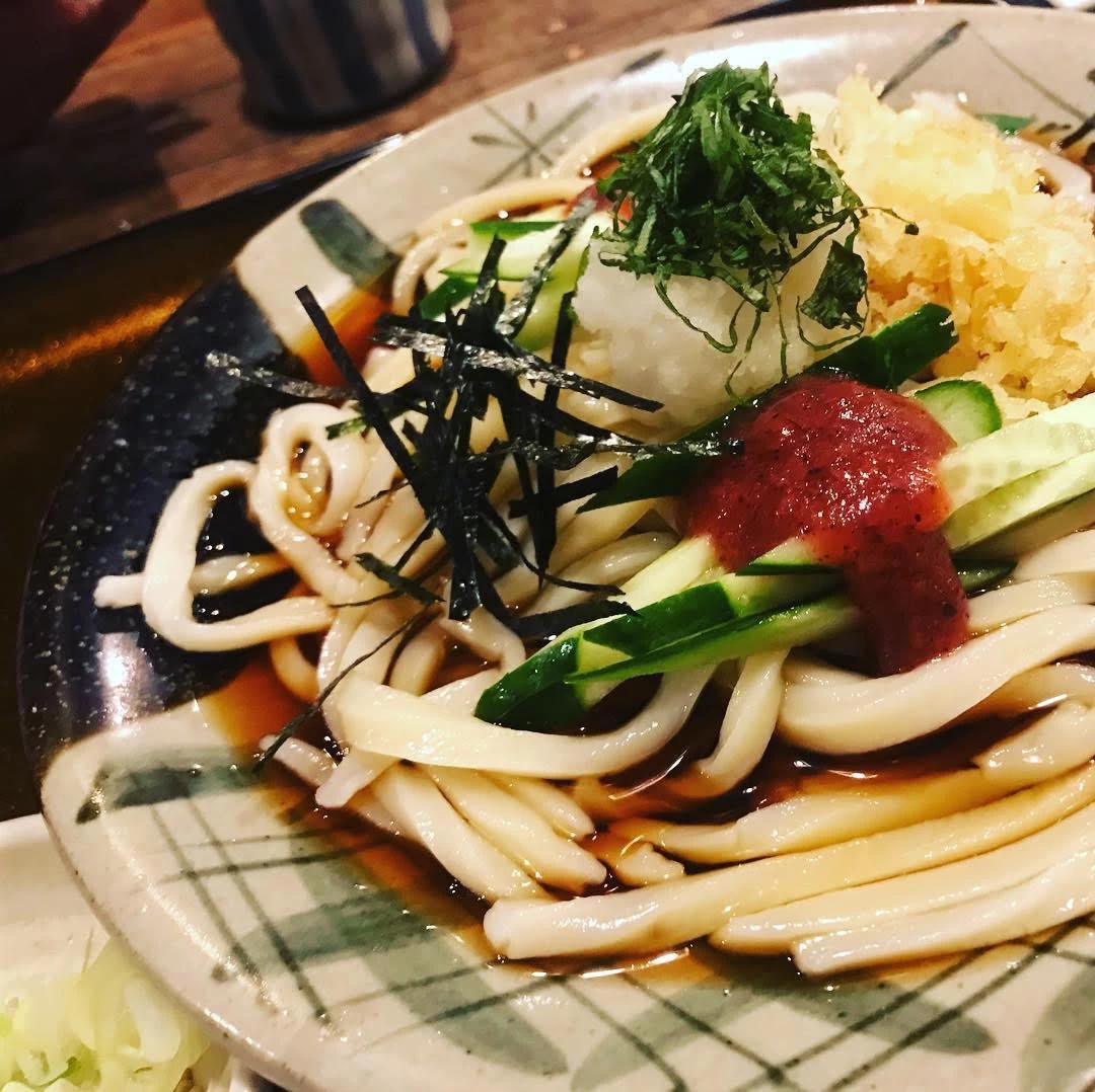 冷たいうどんも大人気
