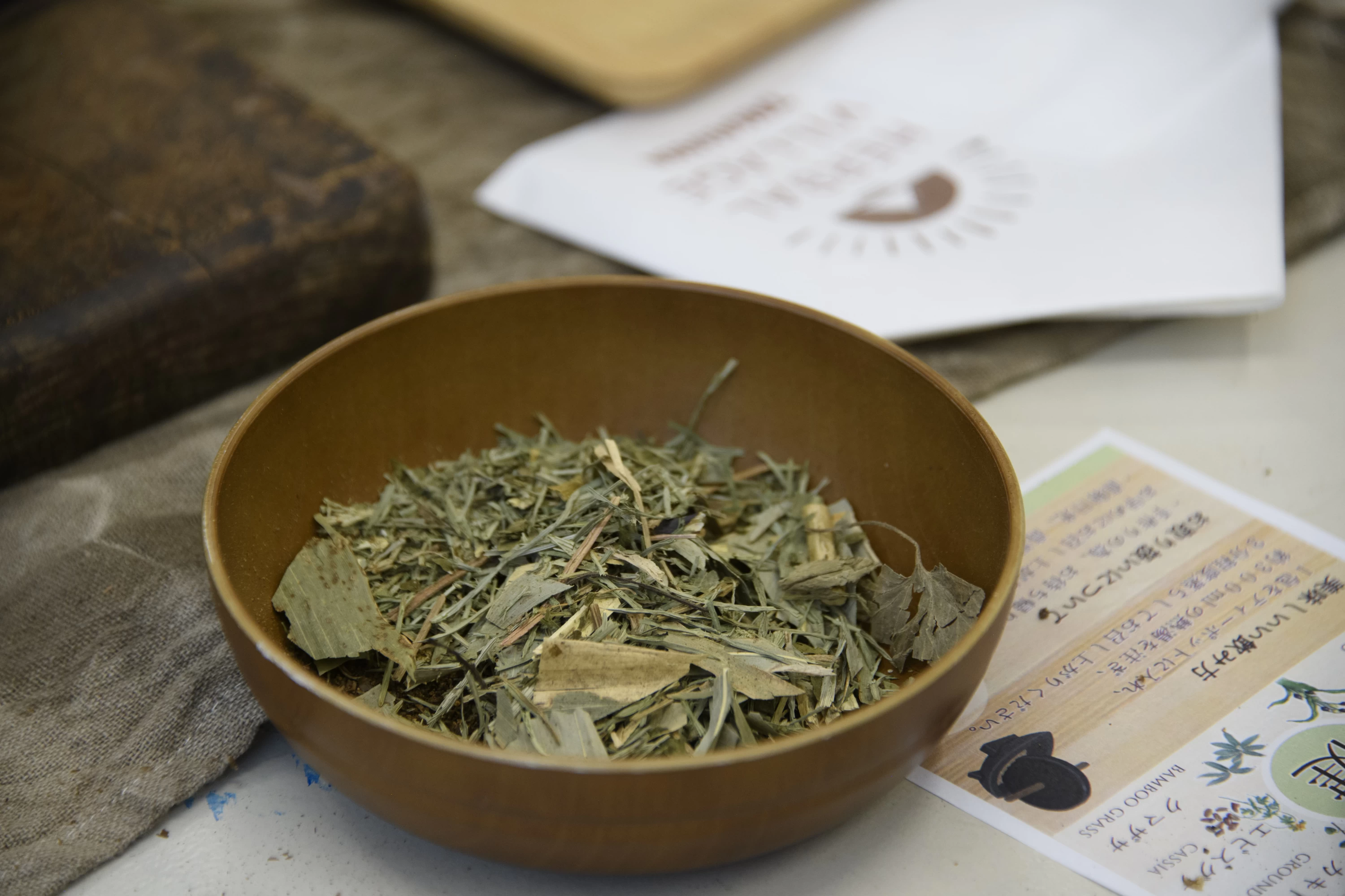 薬膳茶のブレンド体験(現地にて撮影)