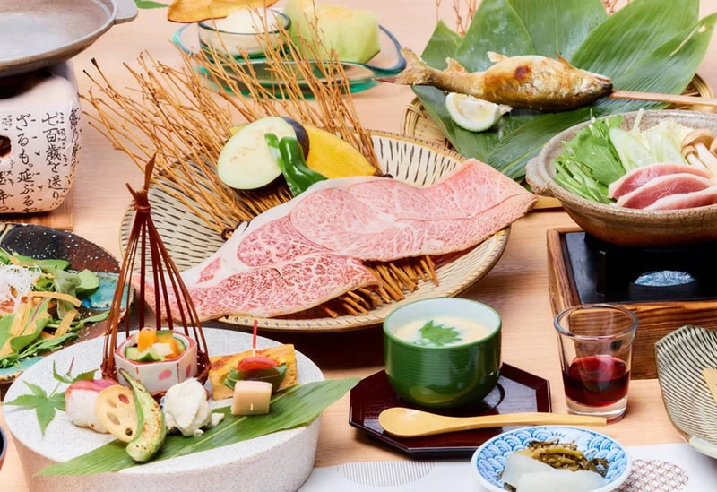 地元の旬の恵みを四季折々に味わう至福